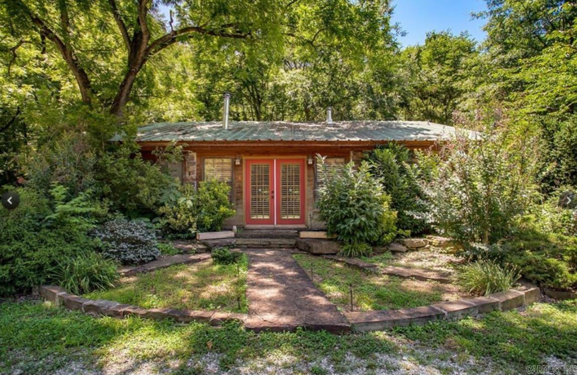 10844 Bray Road Property Photo 1