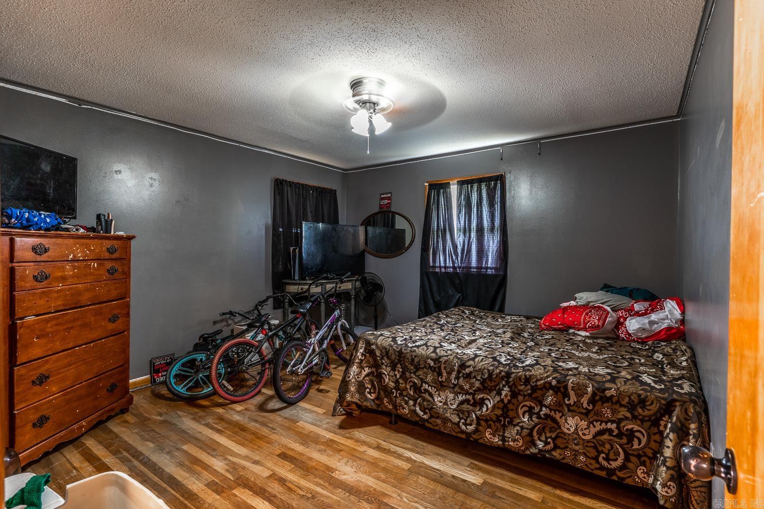 1047 N Rosser Street Property Photo 13