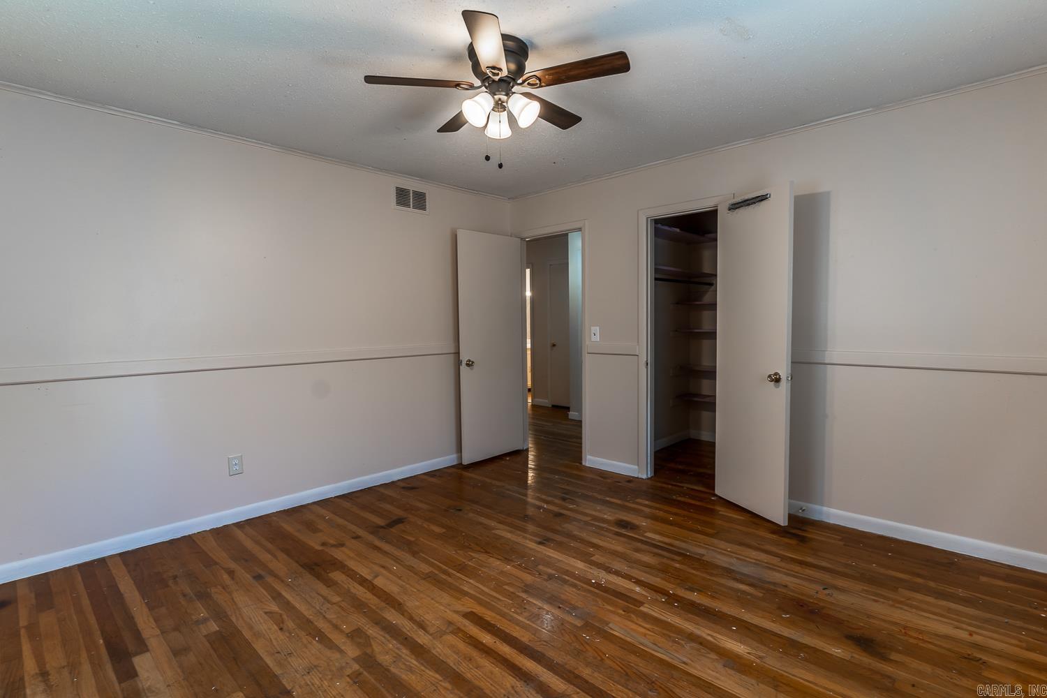 1047 N Rosser Street Property Photo 26
