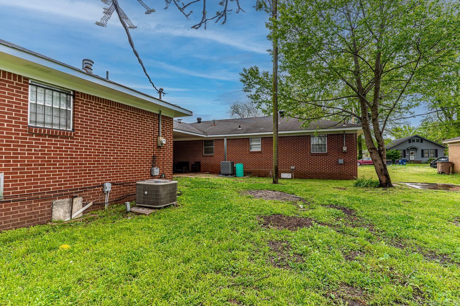 1047 N Rosser Street Property Photo 33
