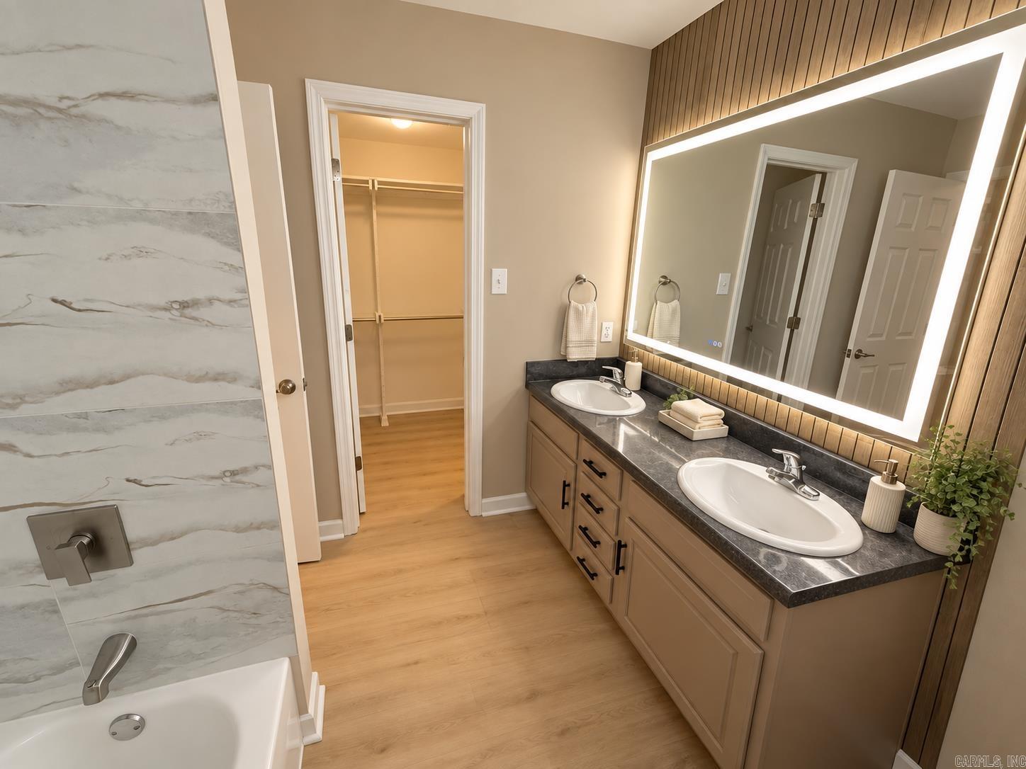 4012 Foster Street Property Photo 6