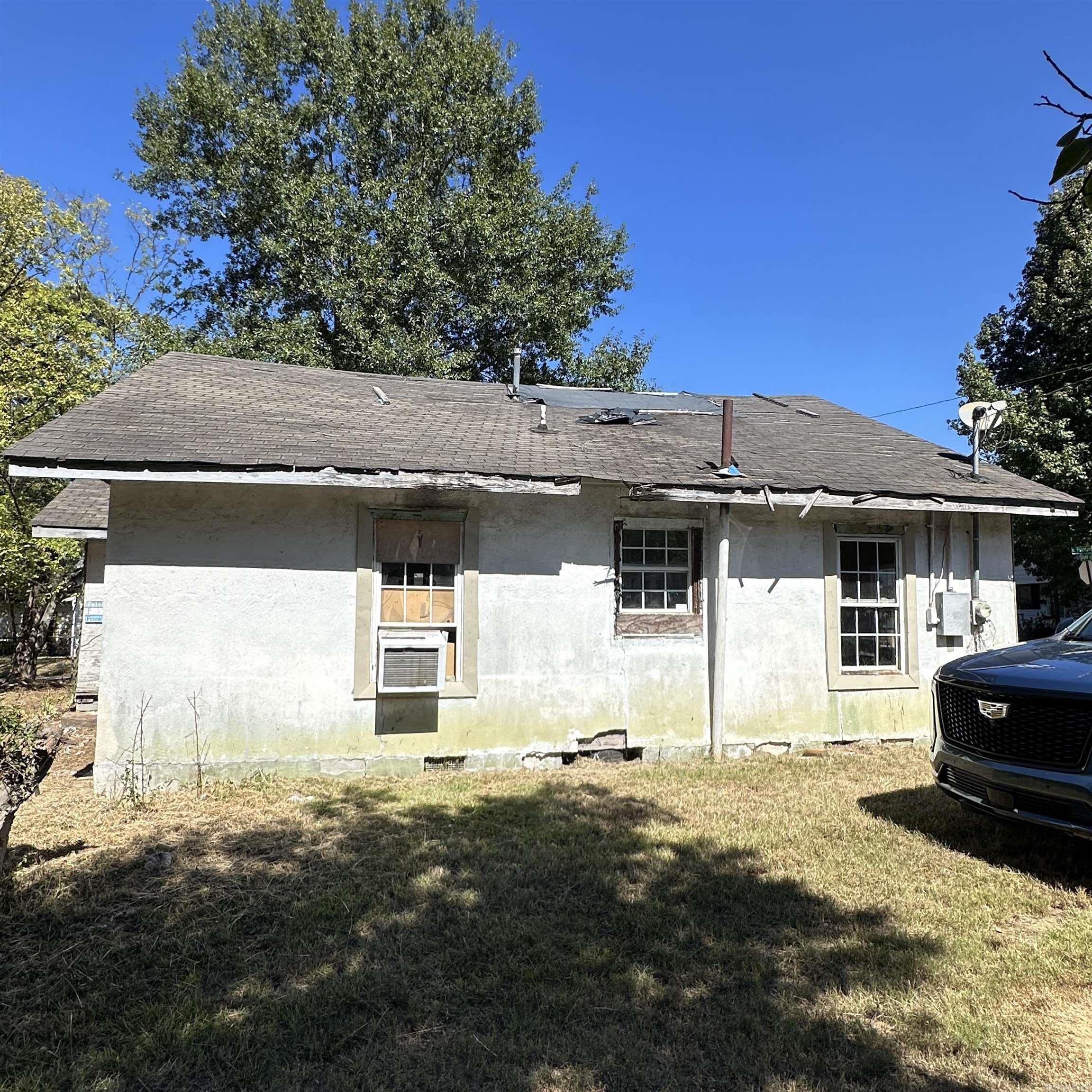 1404 Dyer Street Property Photo 3