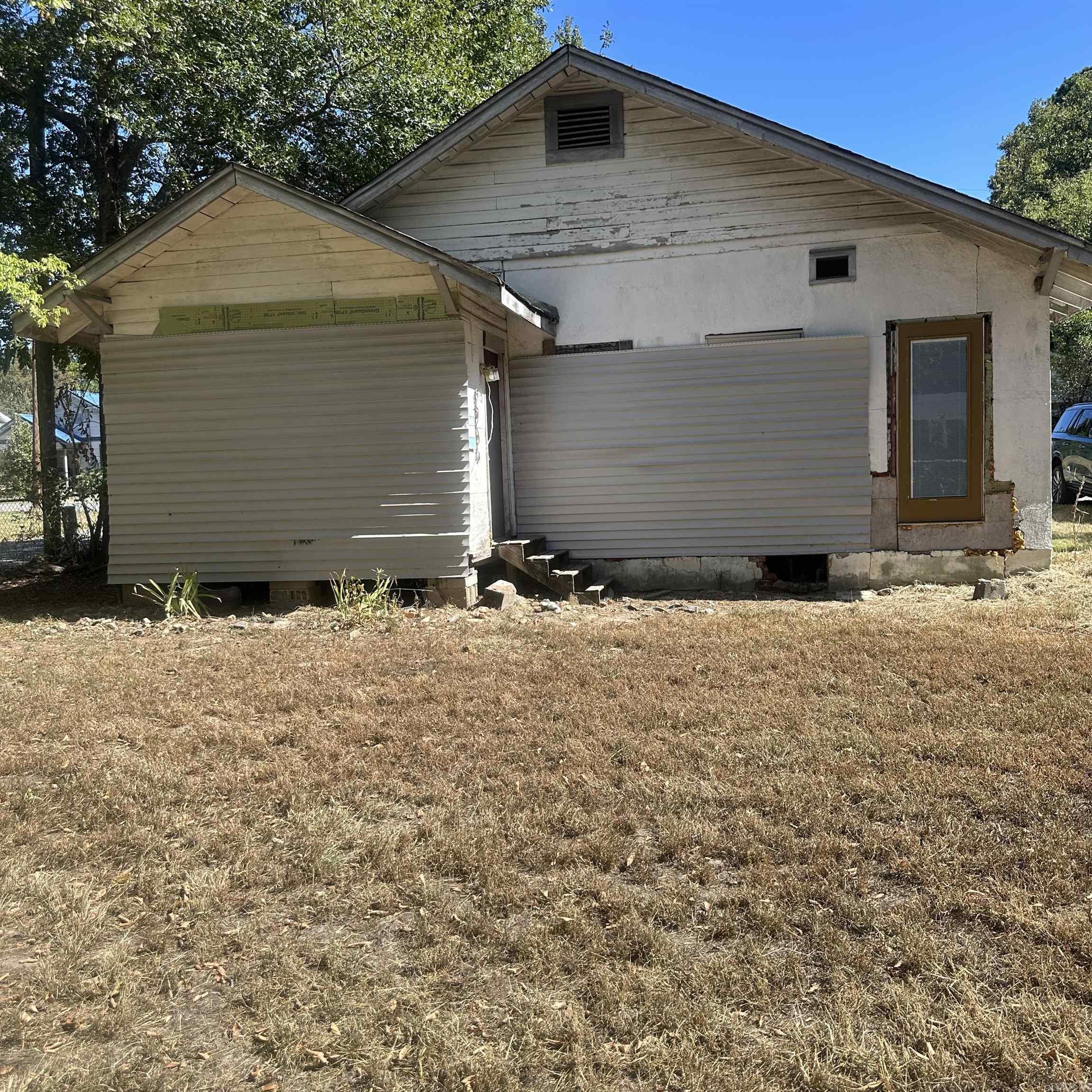 1404 Dyer Street Property Photo 6