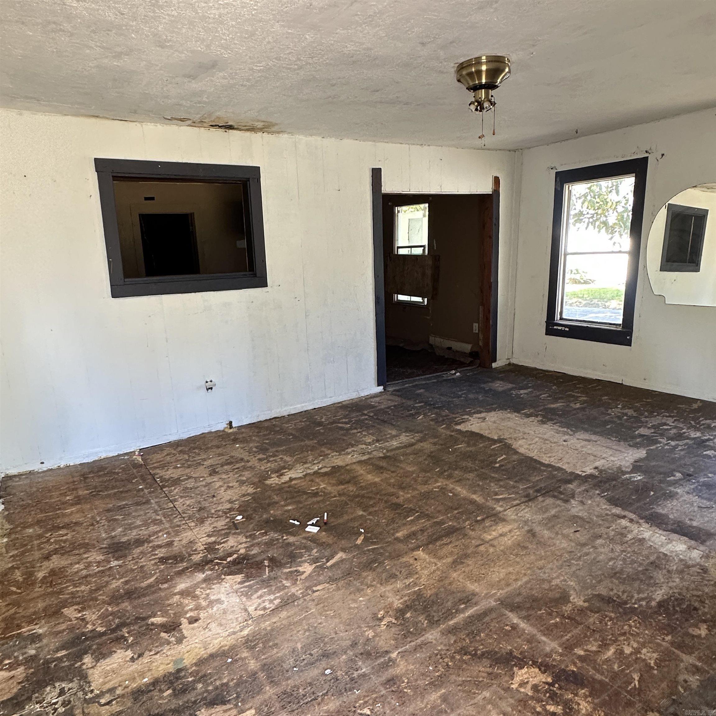 1404 Dyer Street Property Photo 8