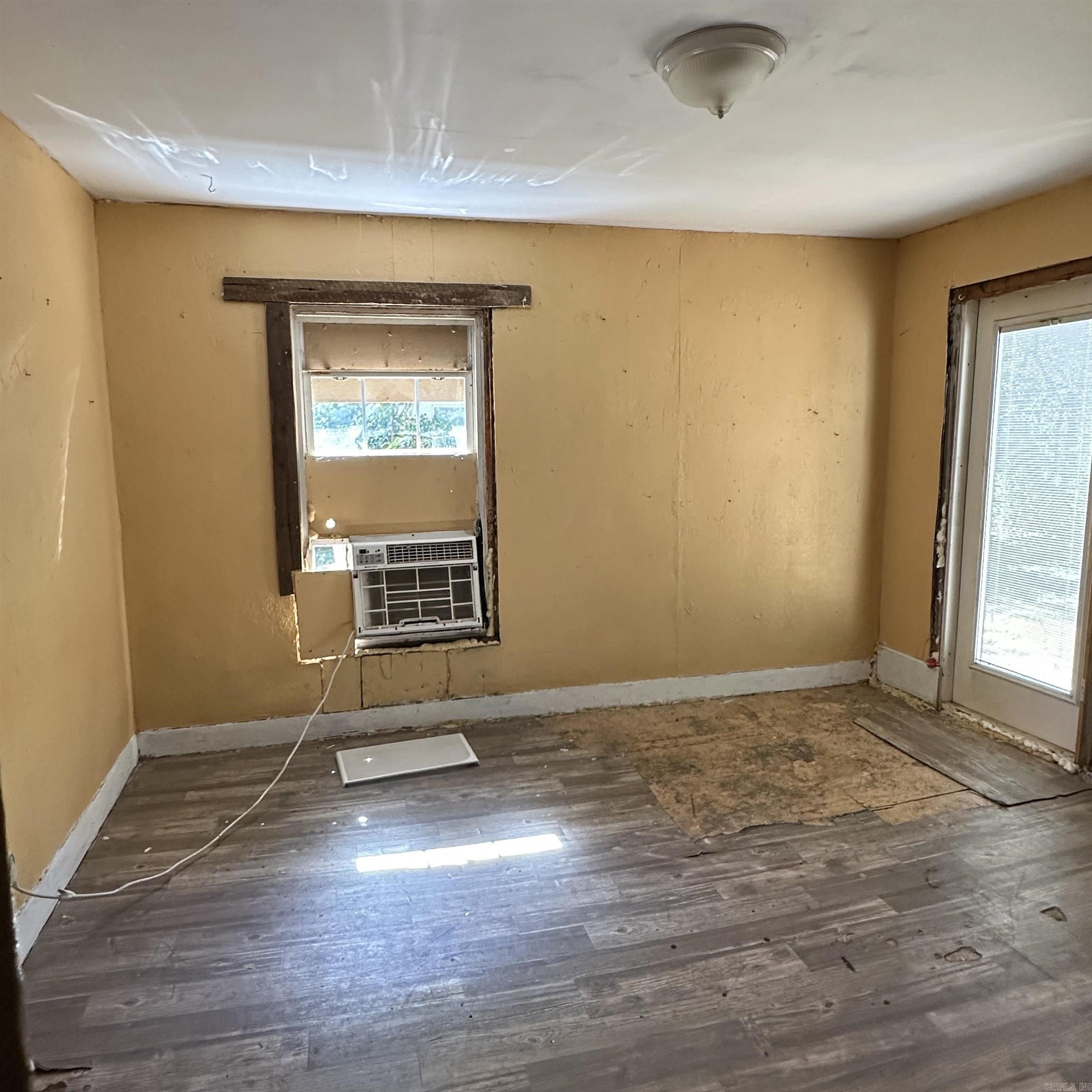 1404 Dyer Street Property Photo 11