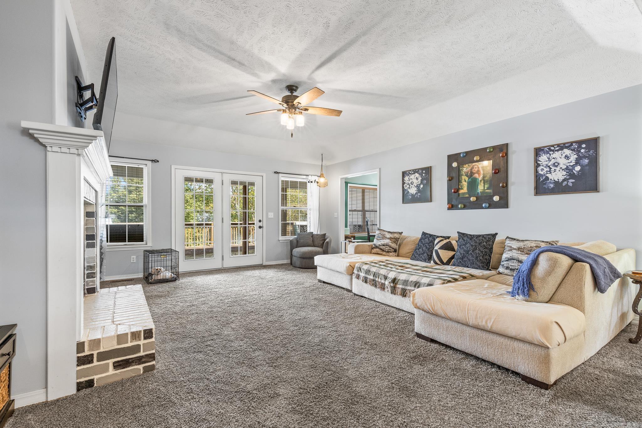 305 Pebble Beach Drive Property Photo 4