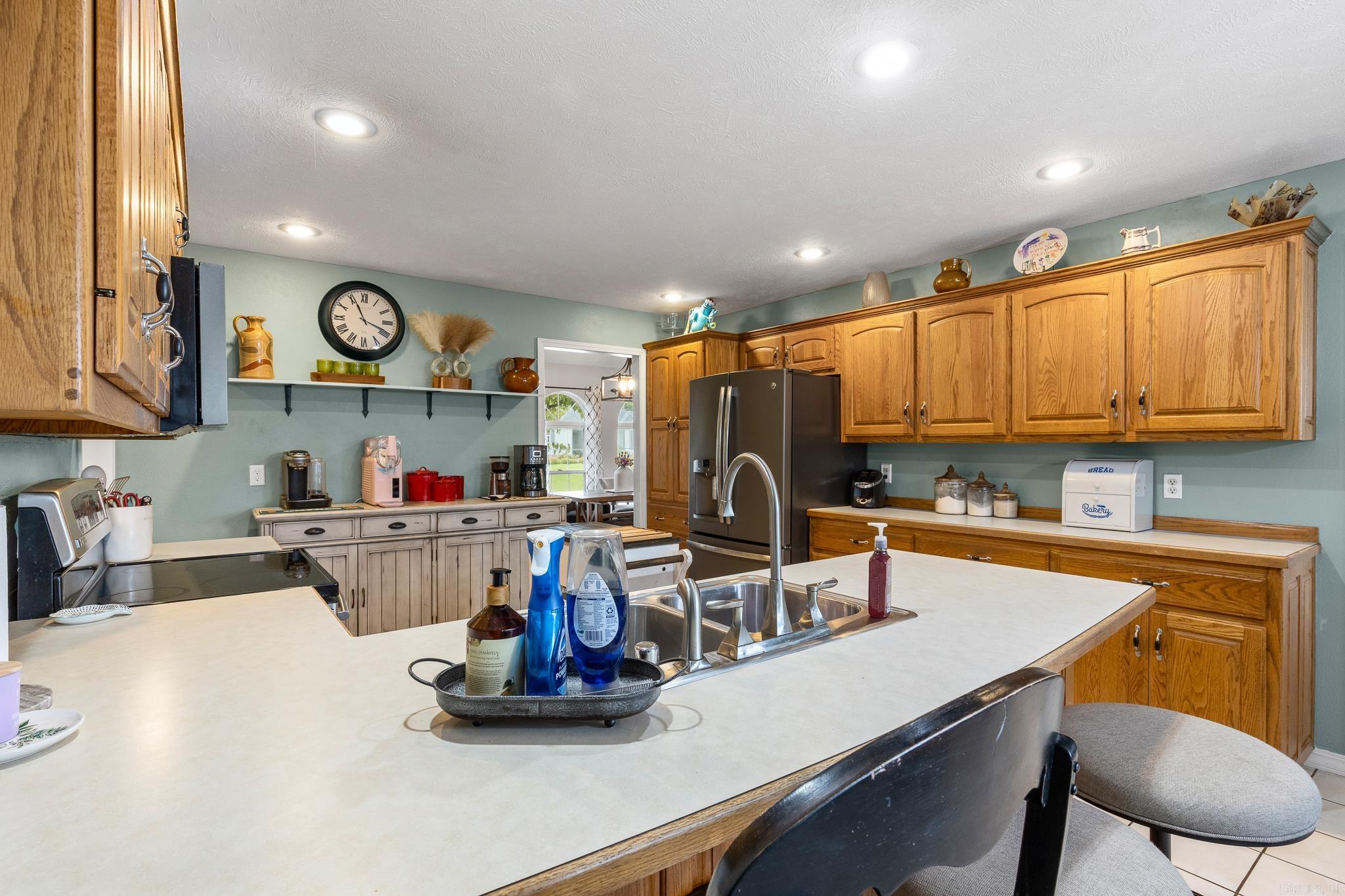 305 Pebble Beach Drive Property Photo 13