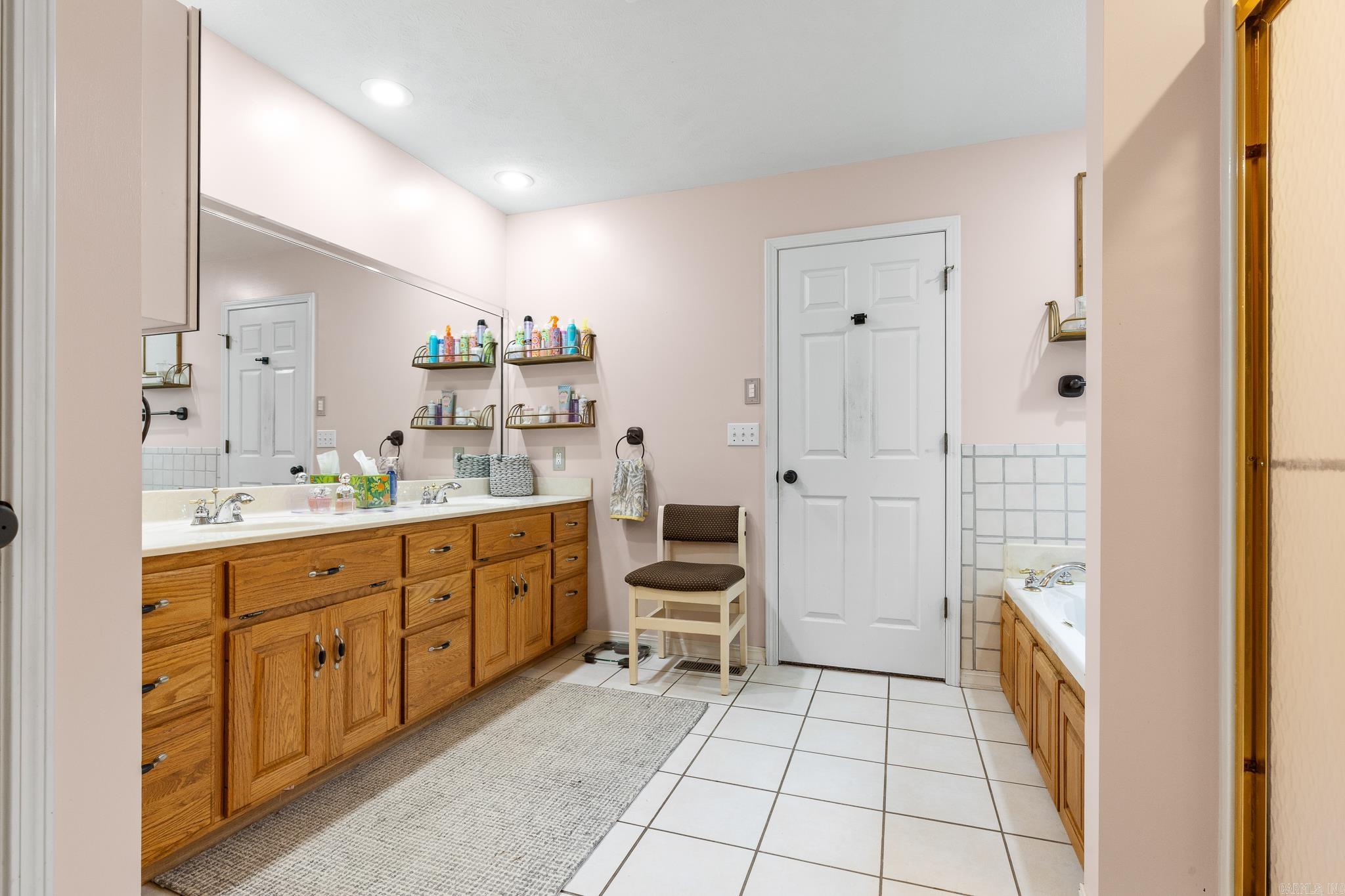 305 Pebble Beach Drive Property Photo 18