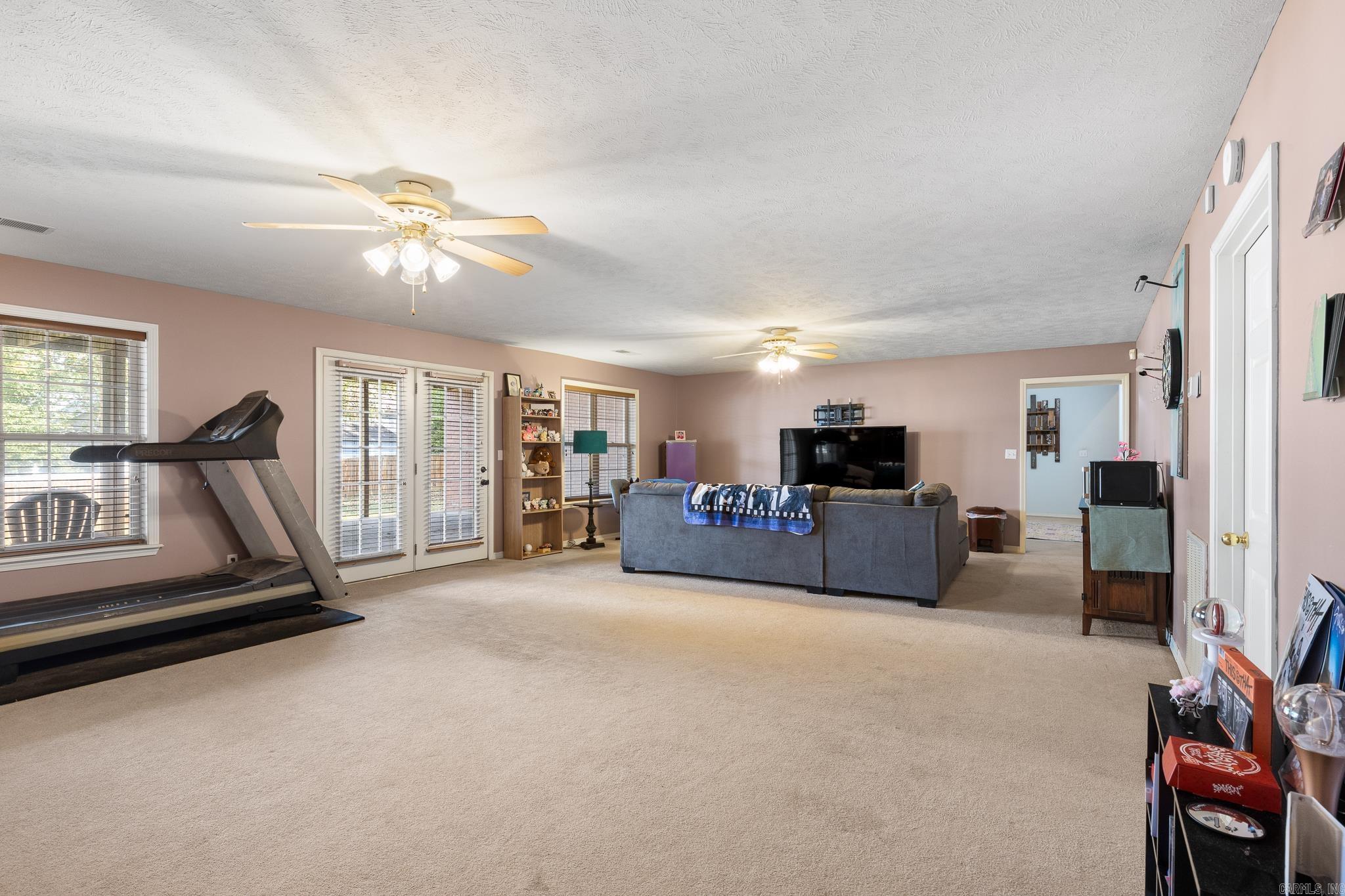 305 Pebble Beach Drive Property Photo 29