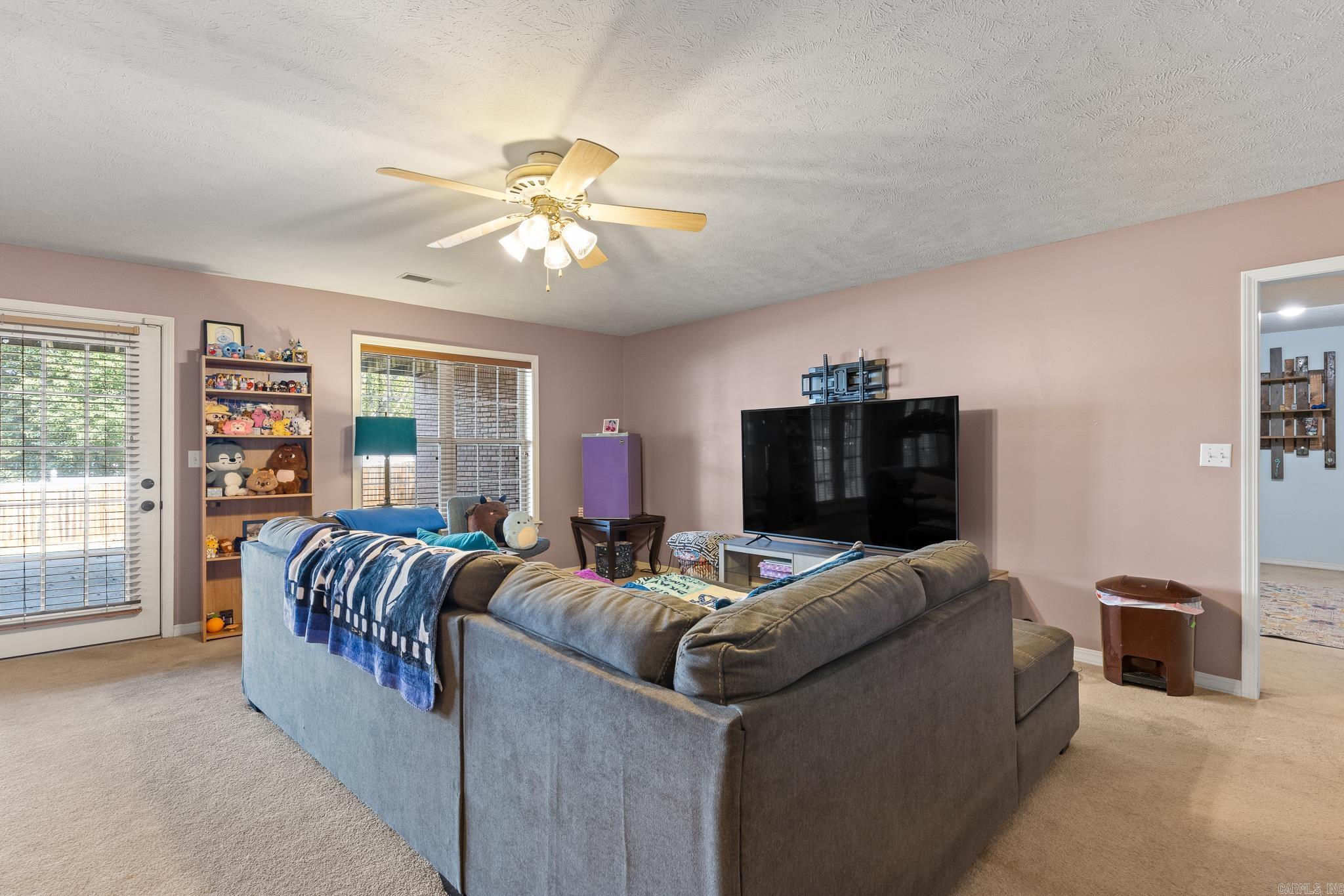 305 Pebble Beach Drive Property Photo 30