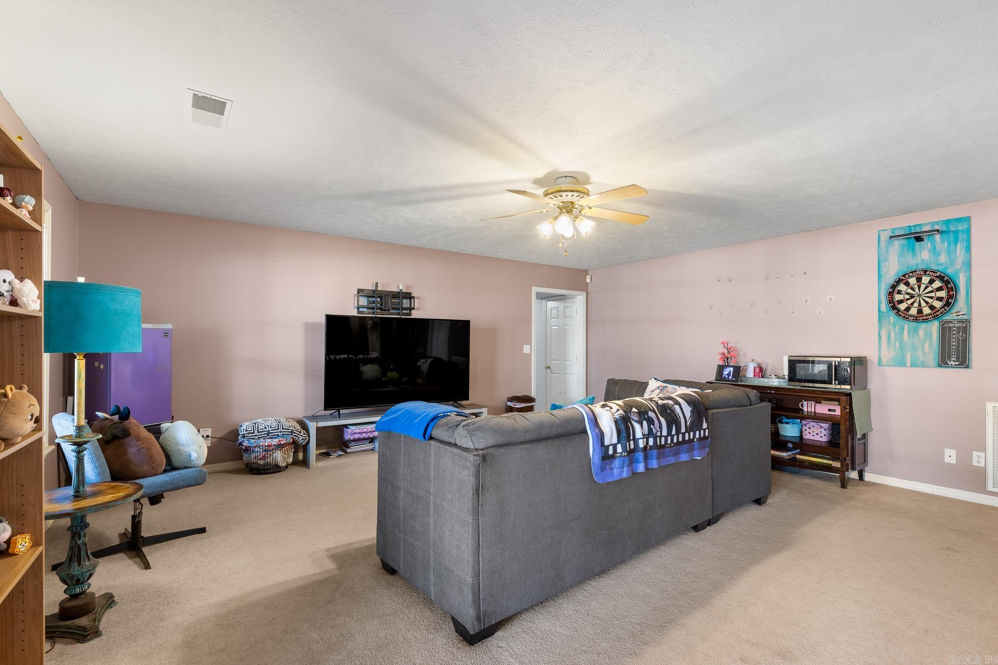 305 Pebble Beach Drive Property Photo 31