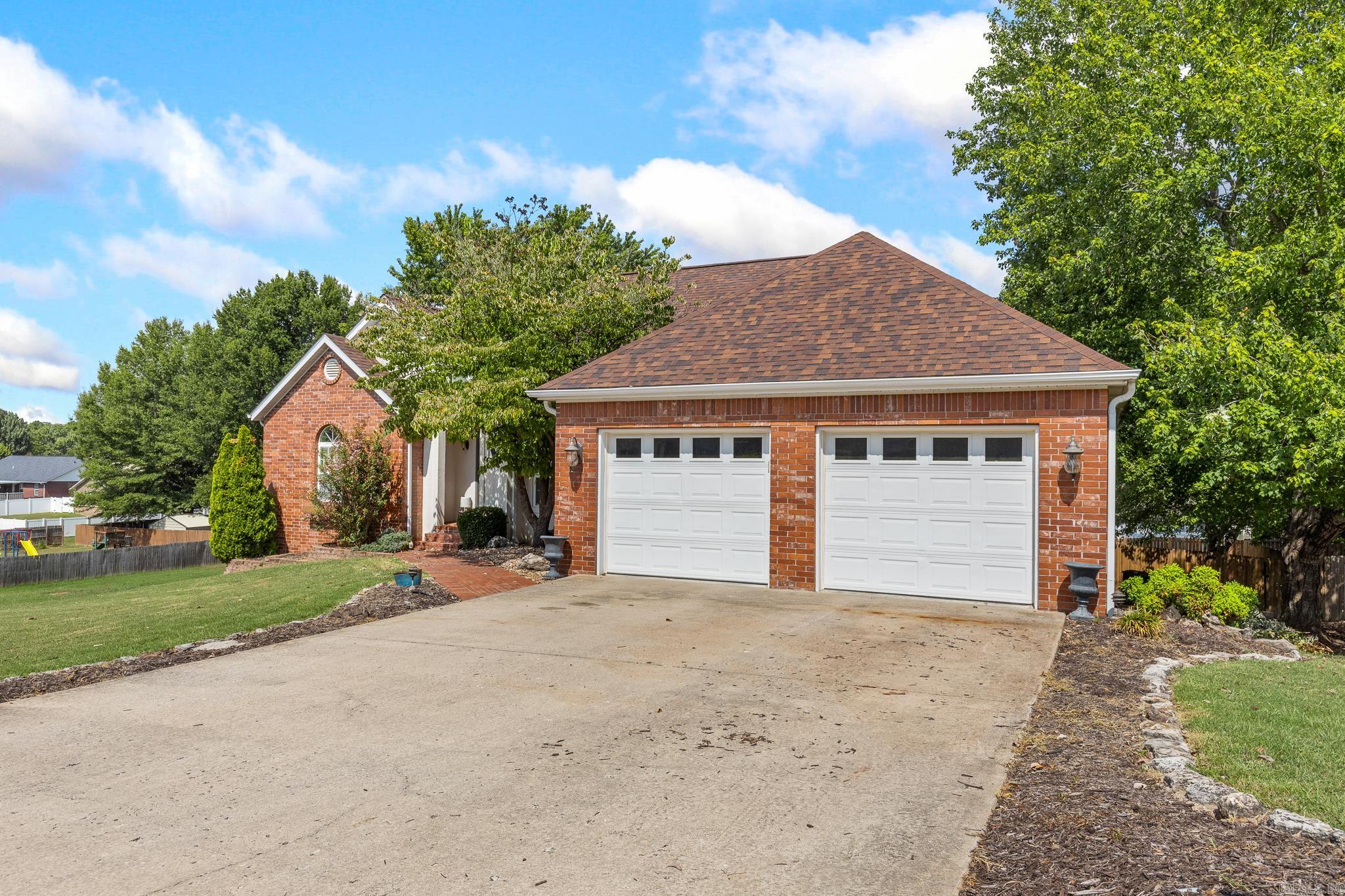305 Pebble Beach Drive Property Photo 48