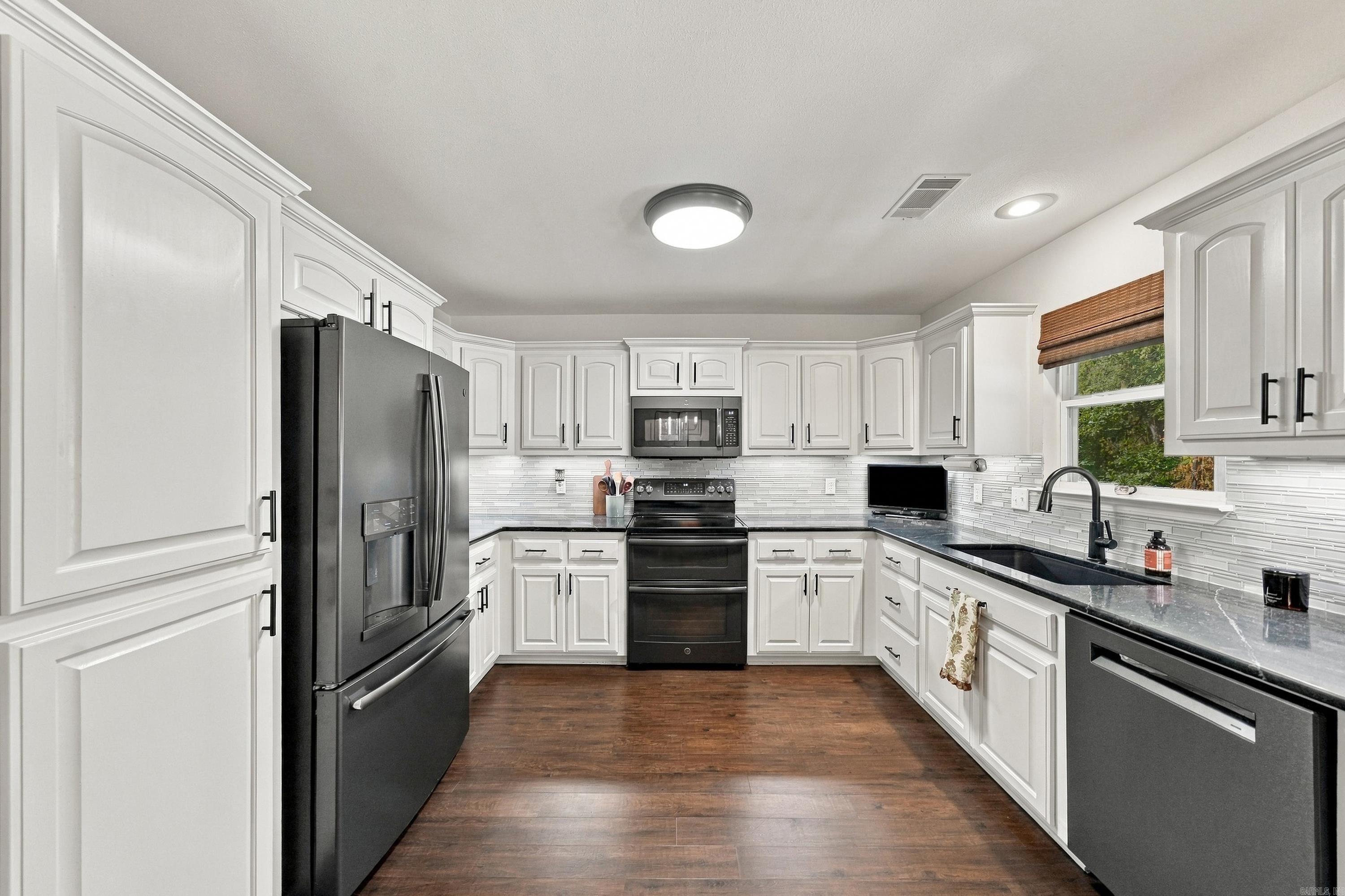 318 Sherry Ann Court Property Photo 28
