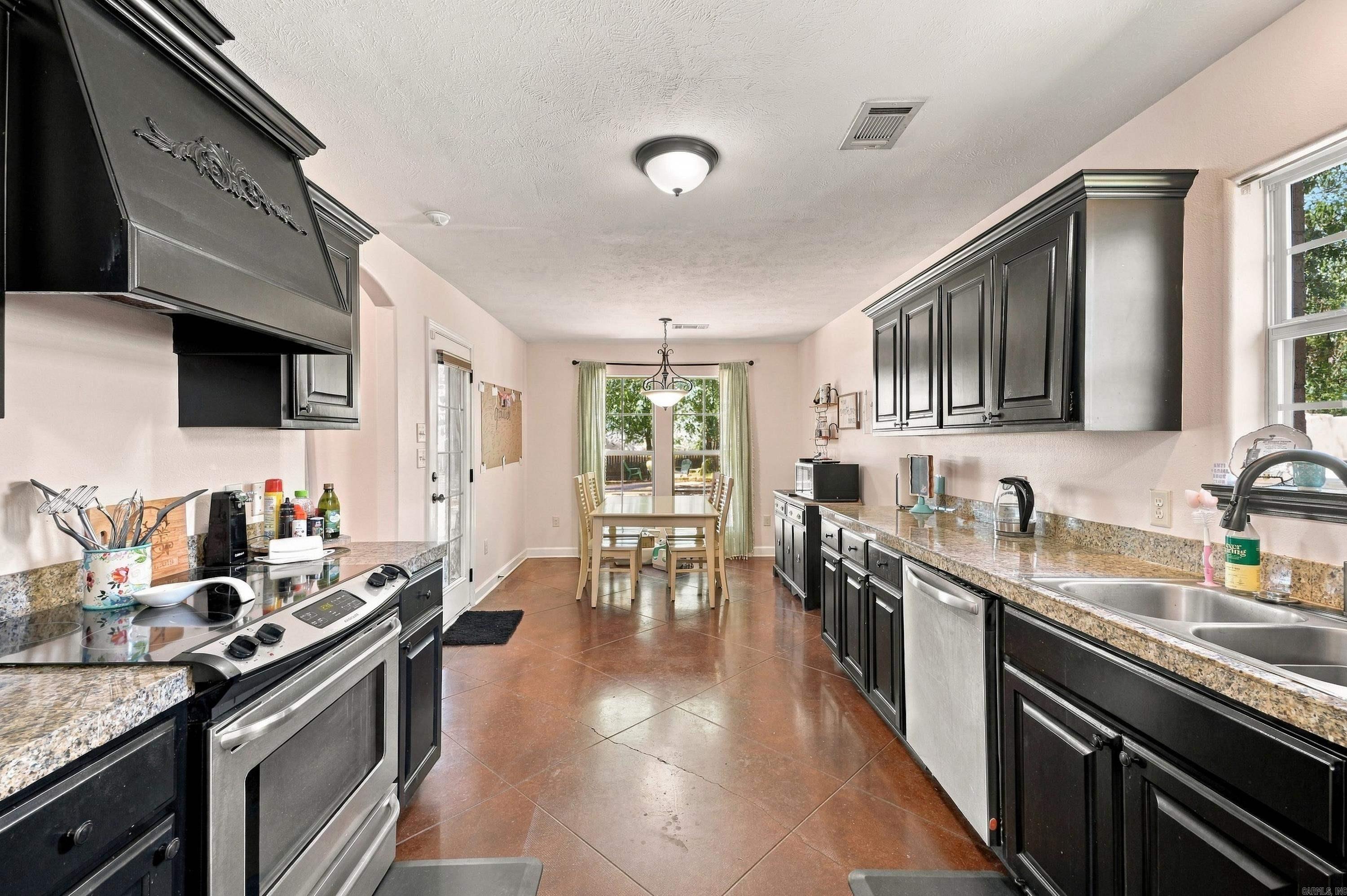 11 Brentwood Drive Property Photo 15