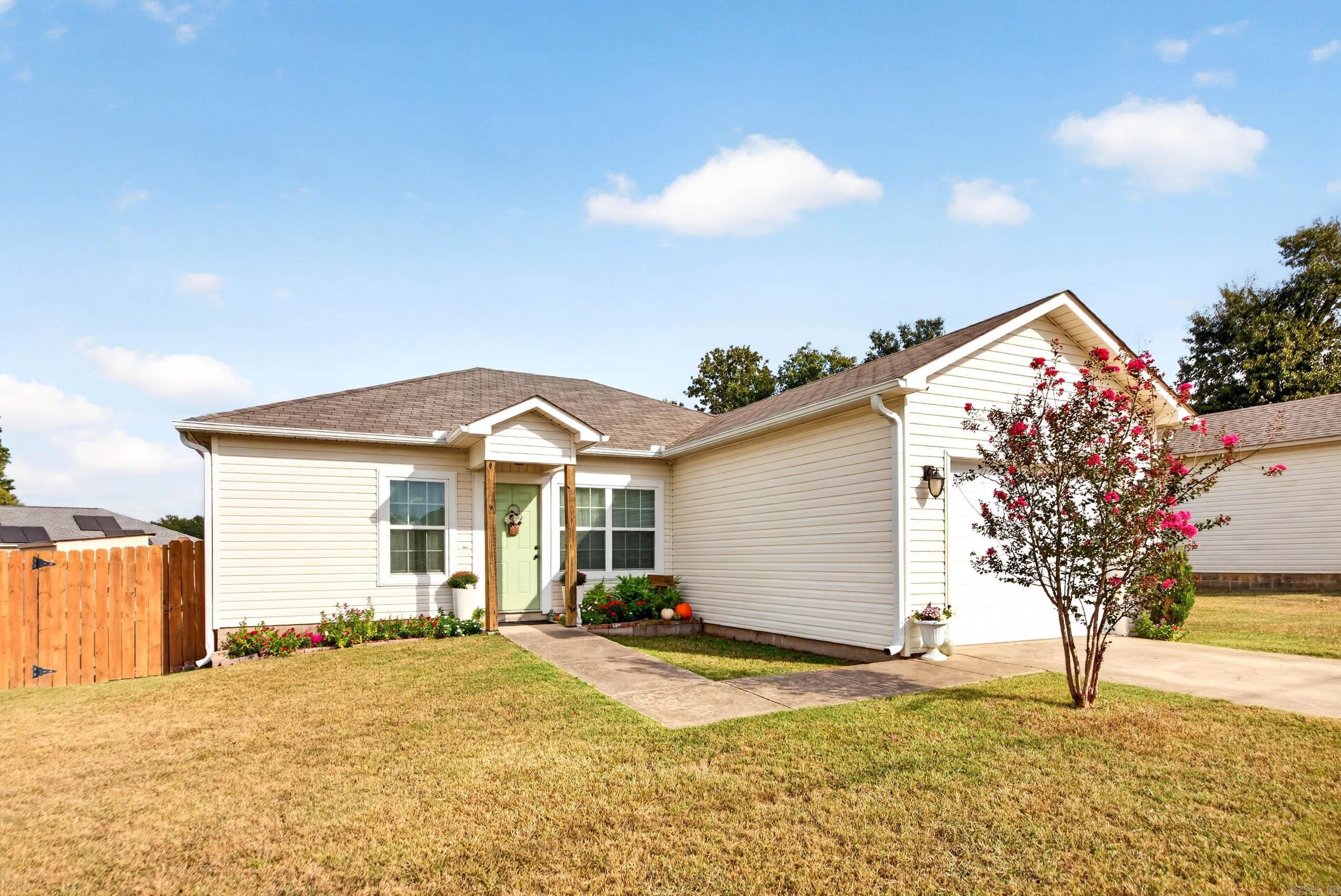 1607 Moon Road Property Photo 3