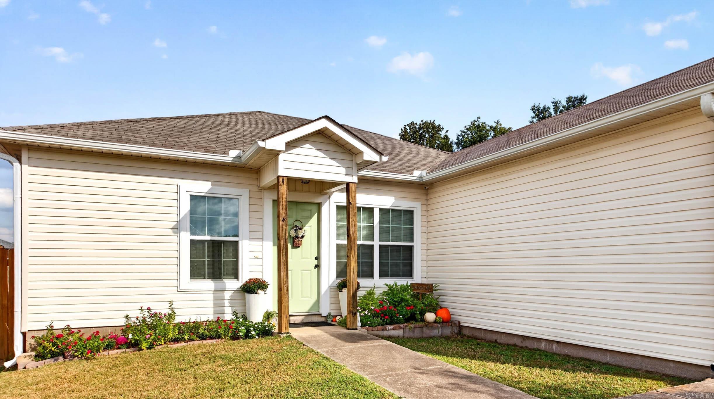 1607 Moon Road Property Photo 4