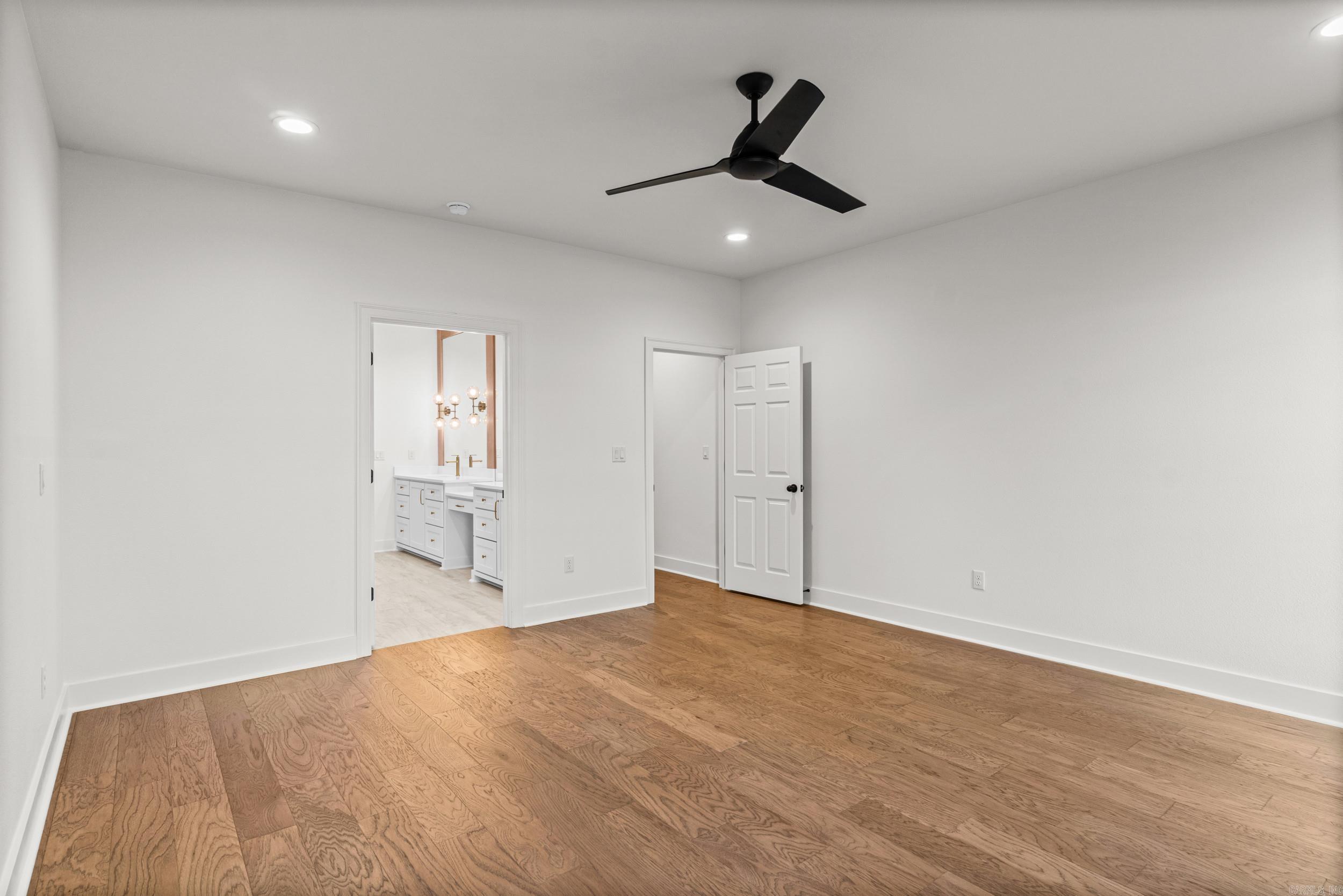 921 Wellington Property Photo 14