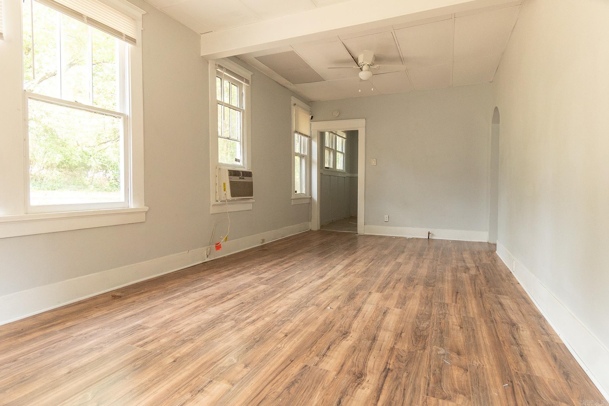 2109 S Valentine Street Property Photo 5