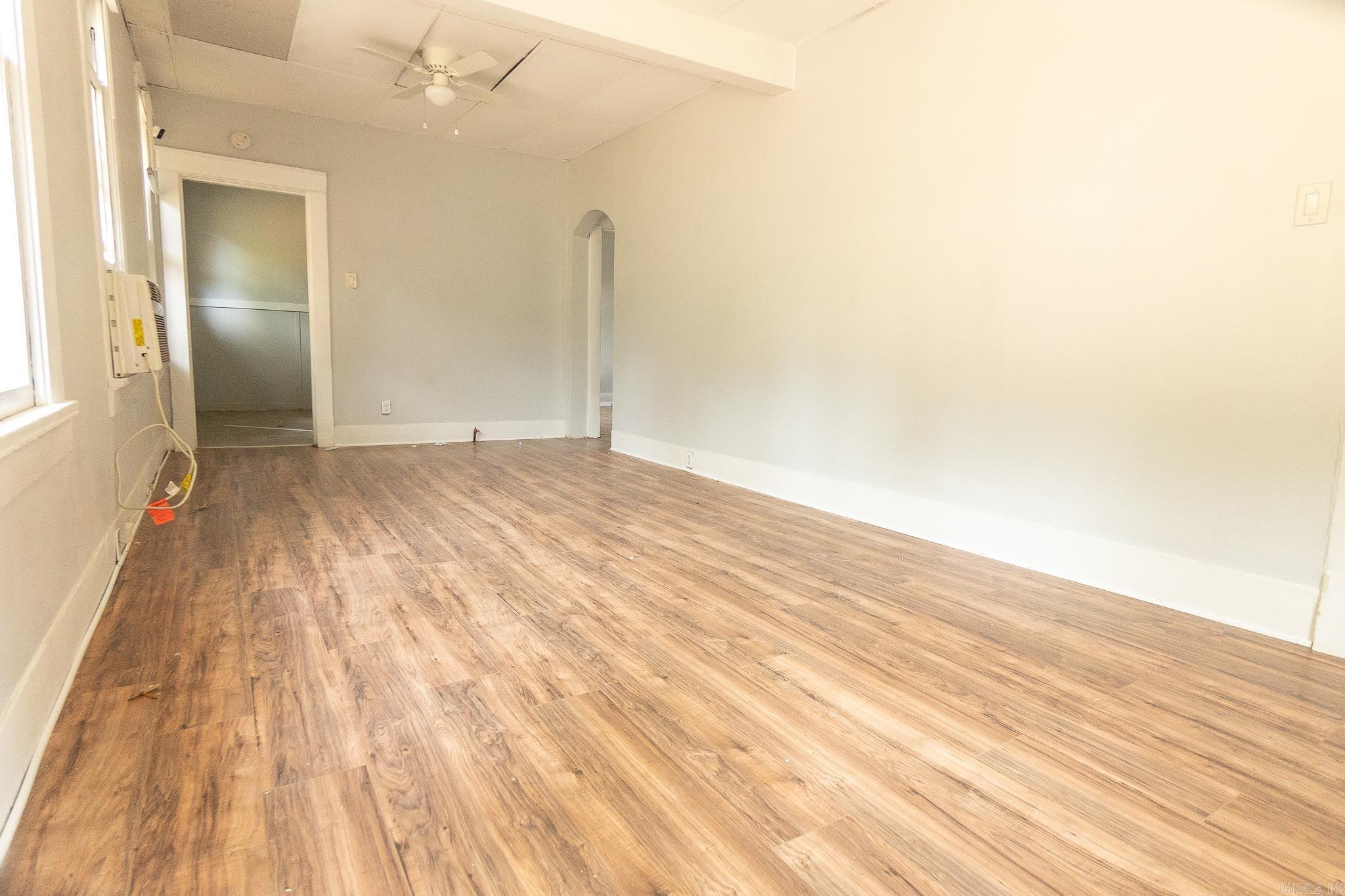 2109 S Valentine Street Property Photo 6