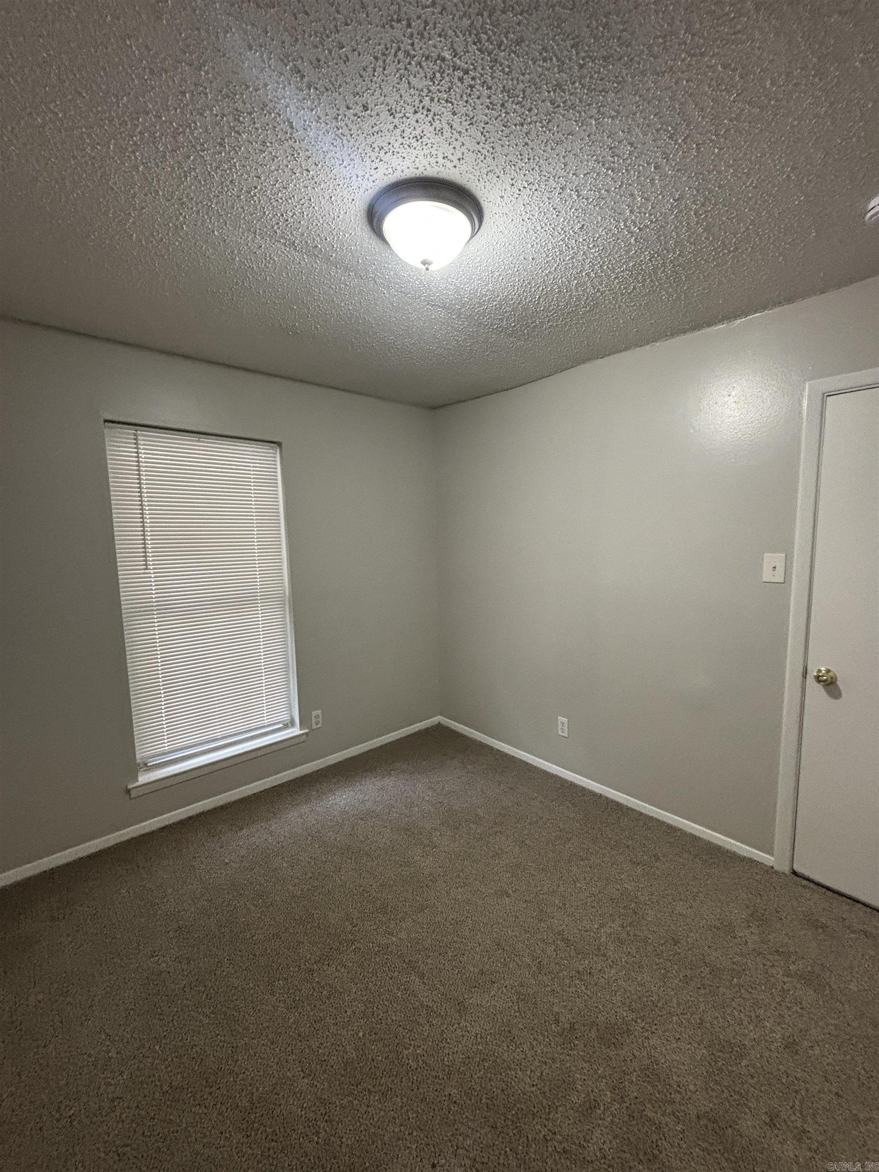 43 Meadowlark Drive Property Photo 4