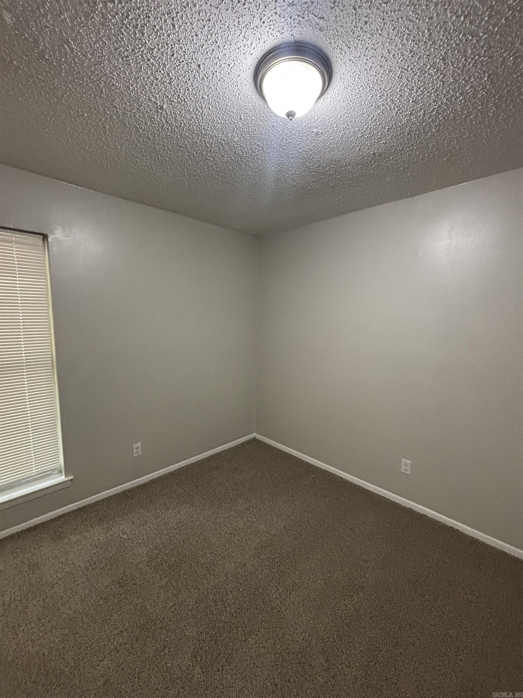 43 Meadowlark Drive Property Photo 7