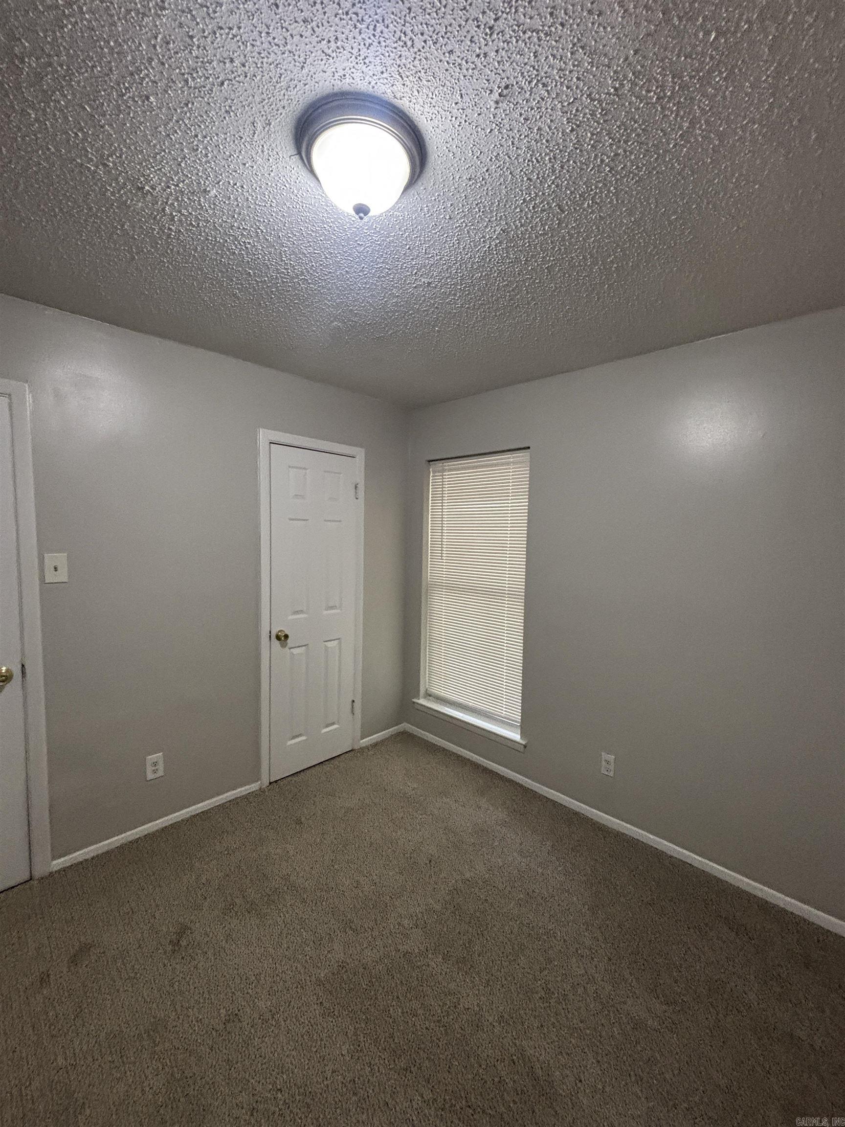43 Meadowlark Drive Property Photo 8