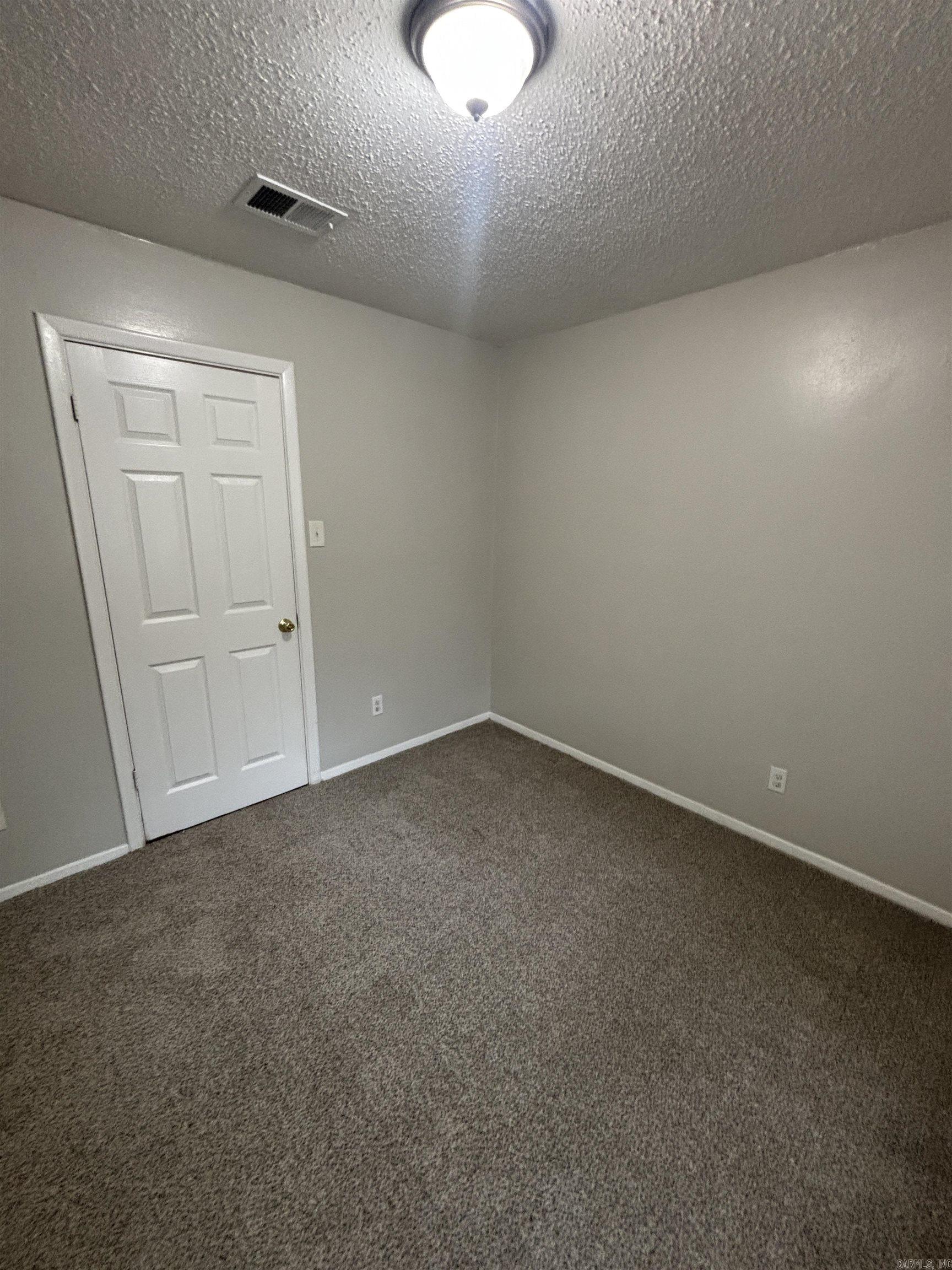 43 Meadowlark Drive Property Photo 12