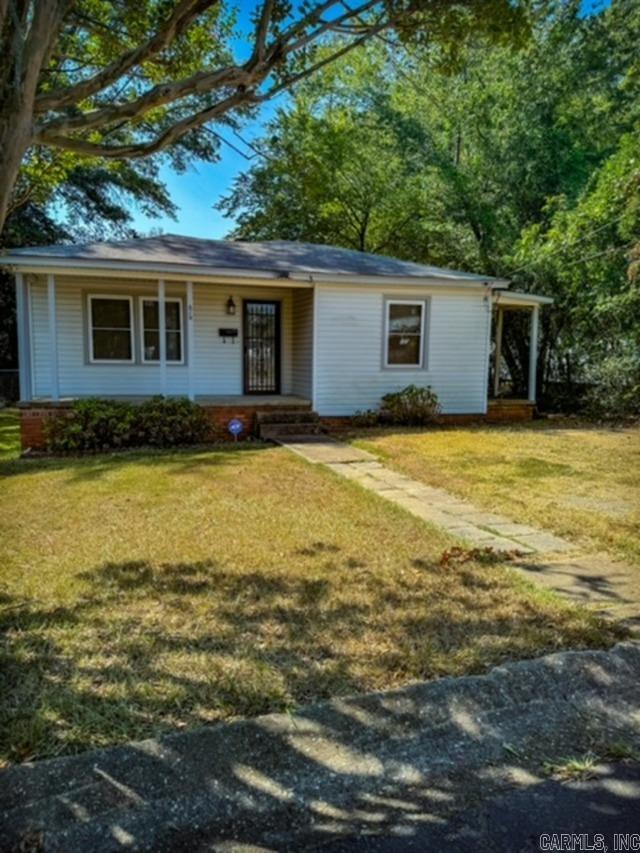 1020 W Ashley Property Photo 1