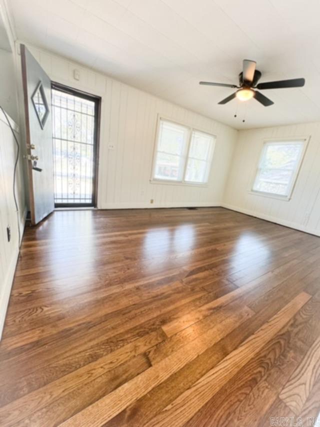 1020 W Ashley Property Photo 2