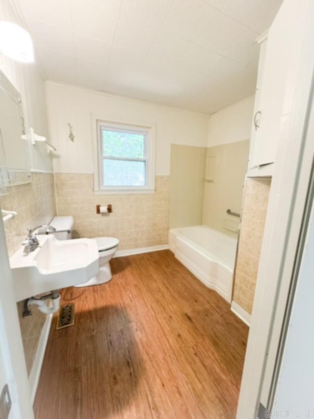 1020 W Ashley Property Photo 12