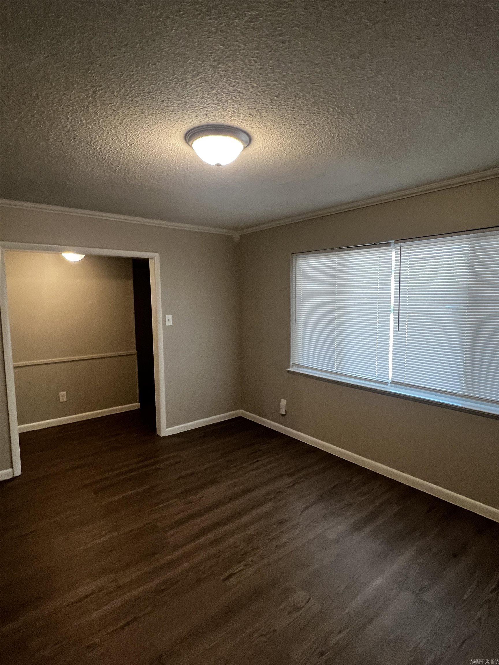 7012 Comanche Drive Property Photo 5
