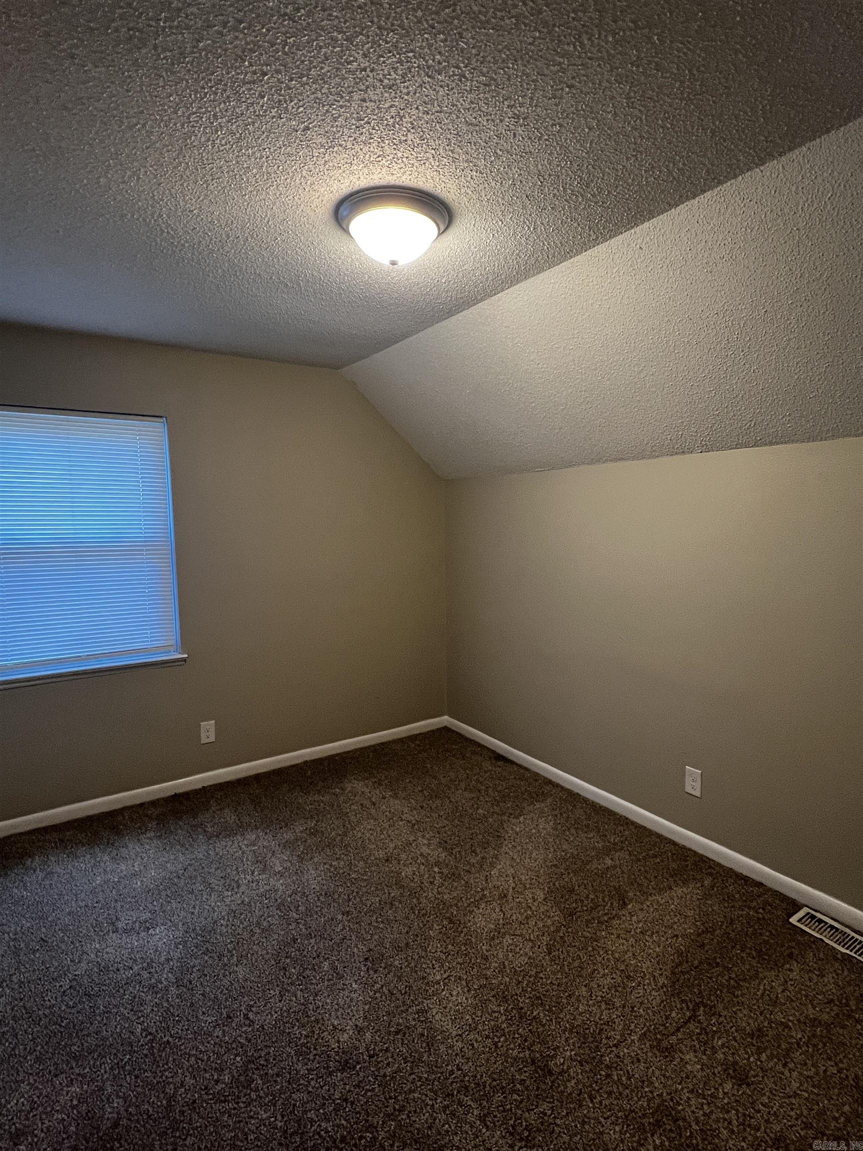 7012 Comanche Drive Property Photo 16