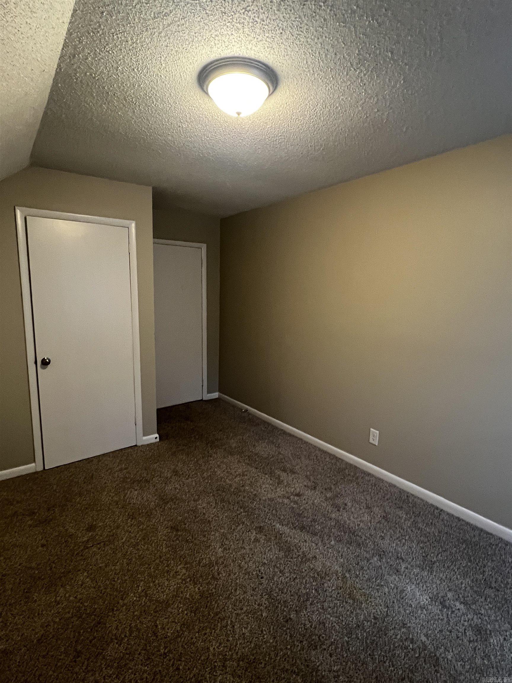 7012 Comanche Drive Property Photo 17