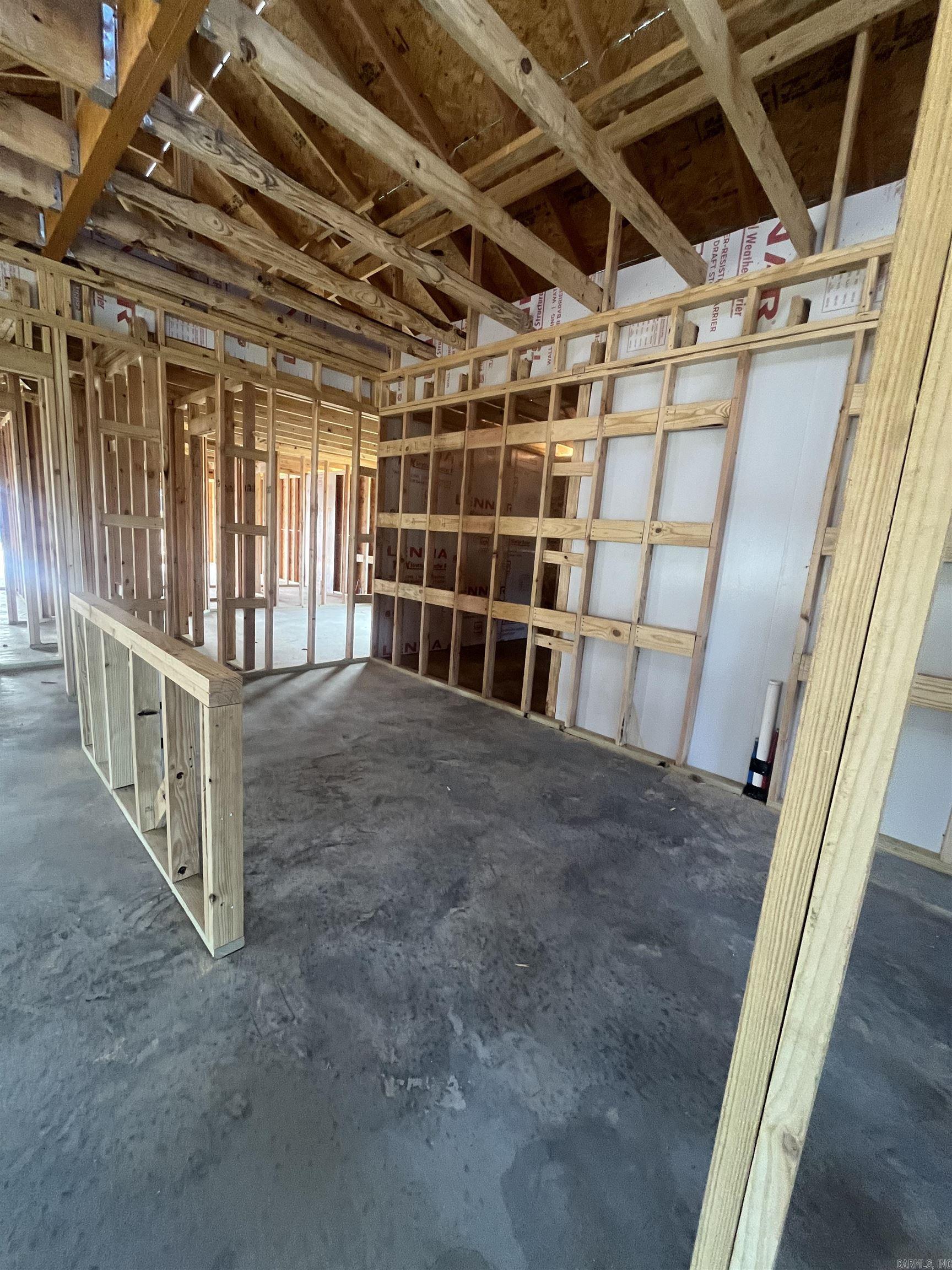 1501 Traveler Lane Property Photo 4