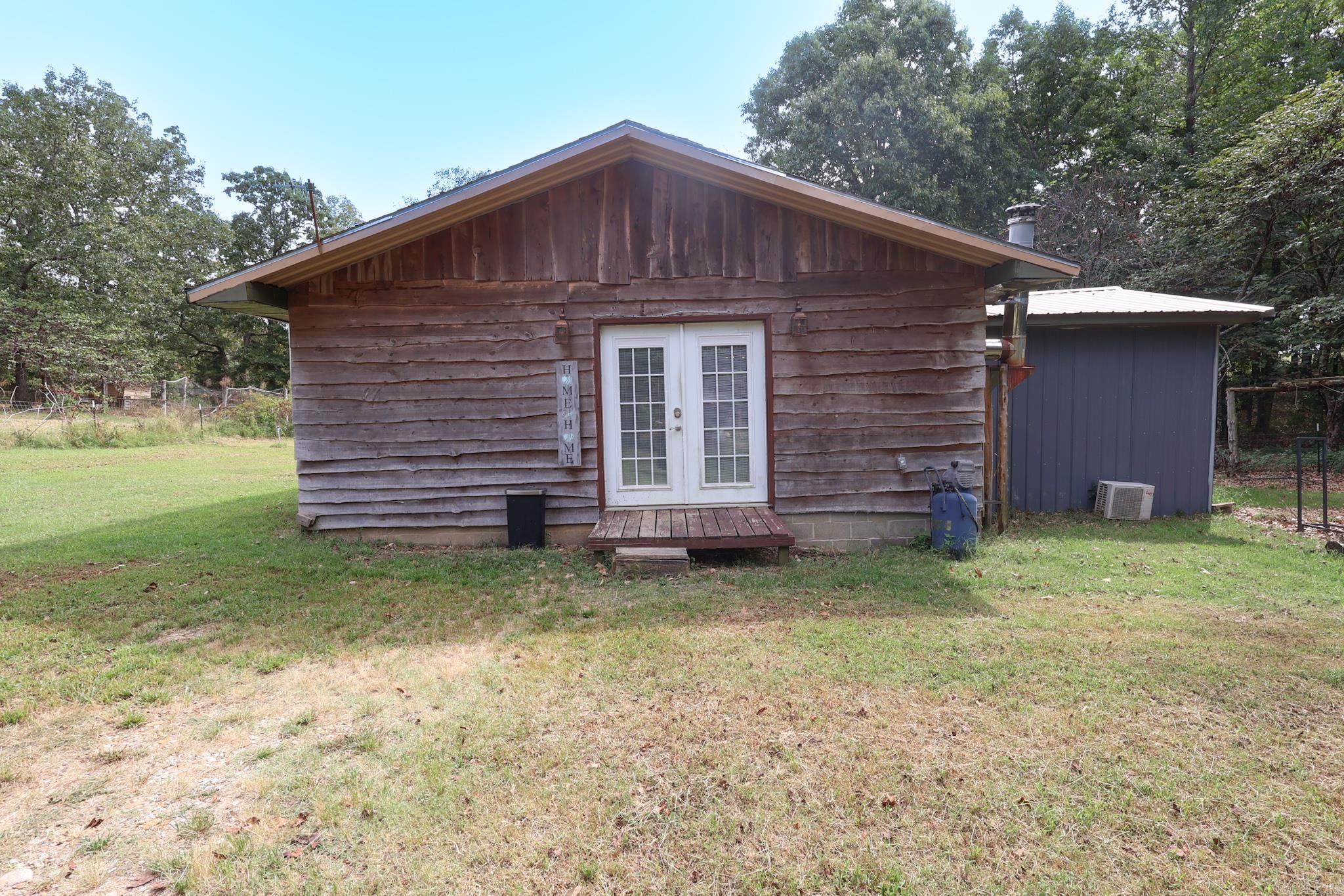 301 Collins Road Property Photo 1