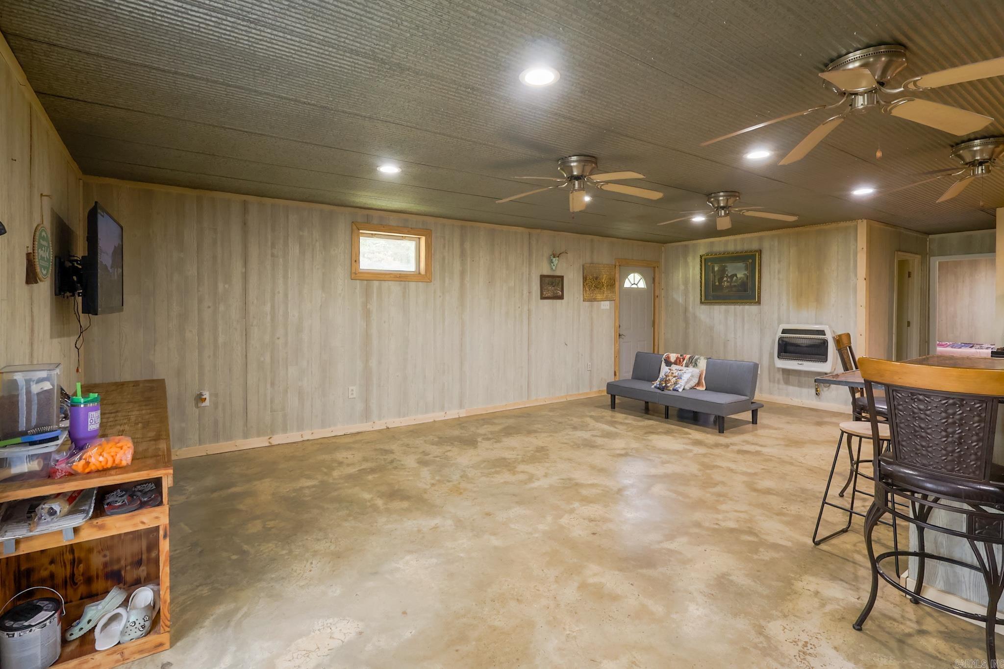 301 Collins Road Property Photo 3