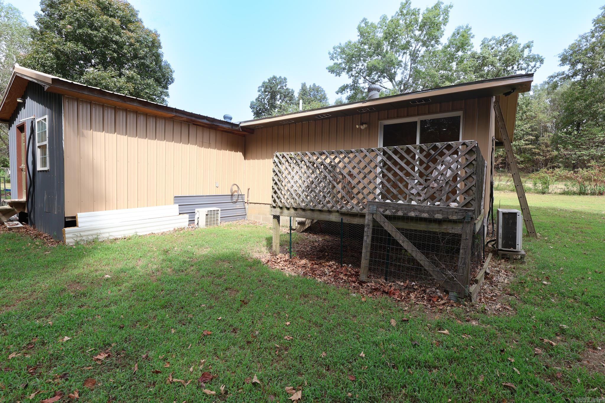 301 Collins Road Property Photo 16