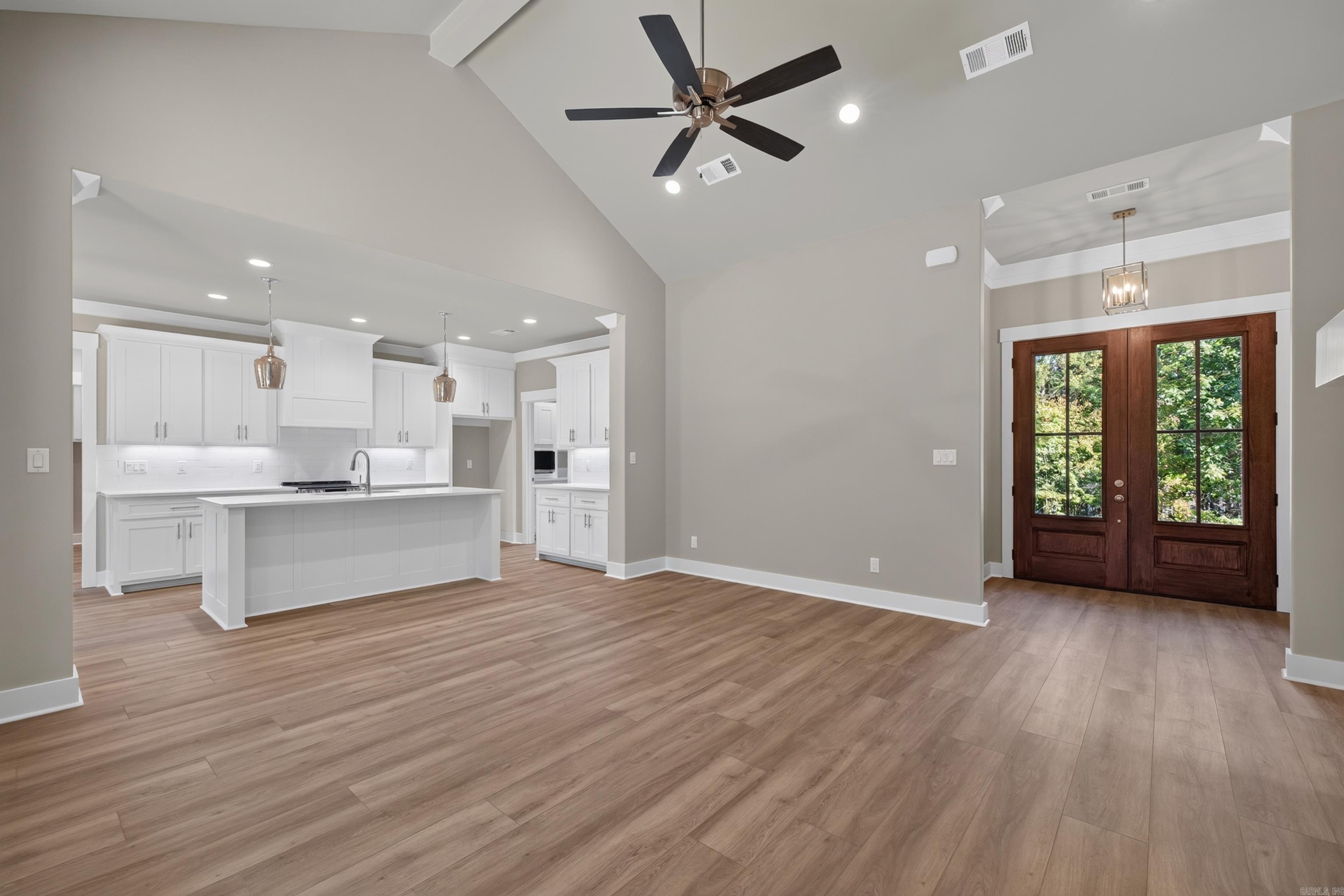 17 Casino Circle Property Photo 5