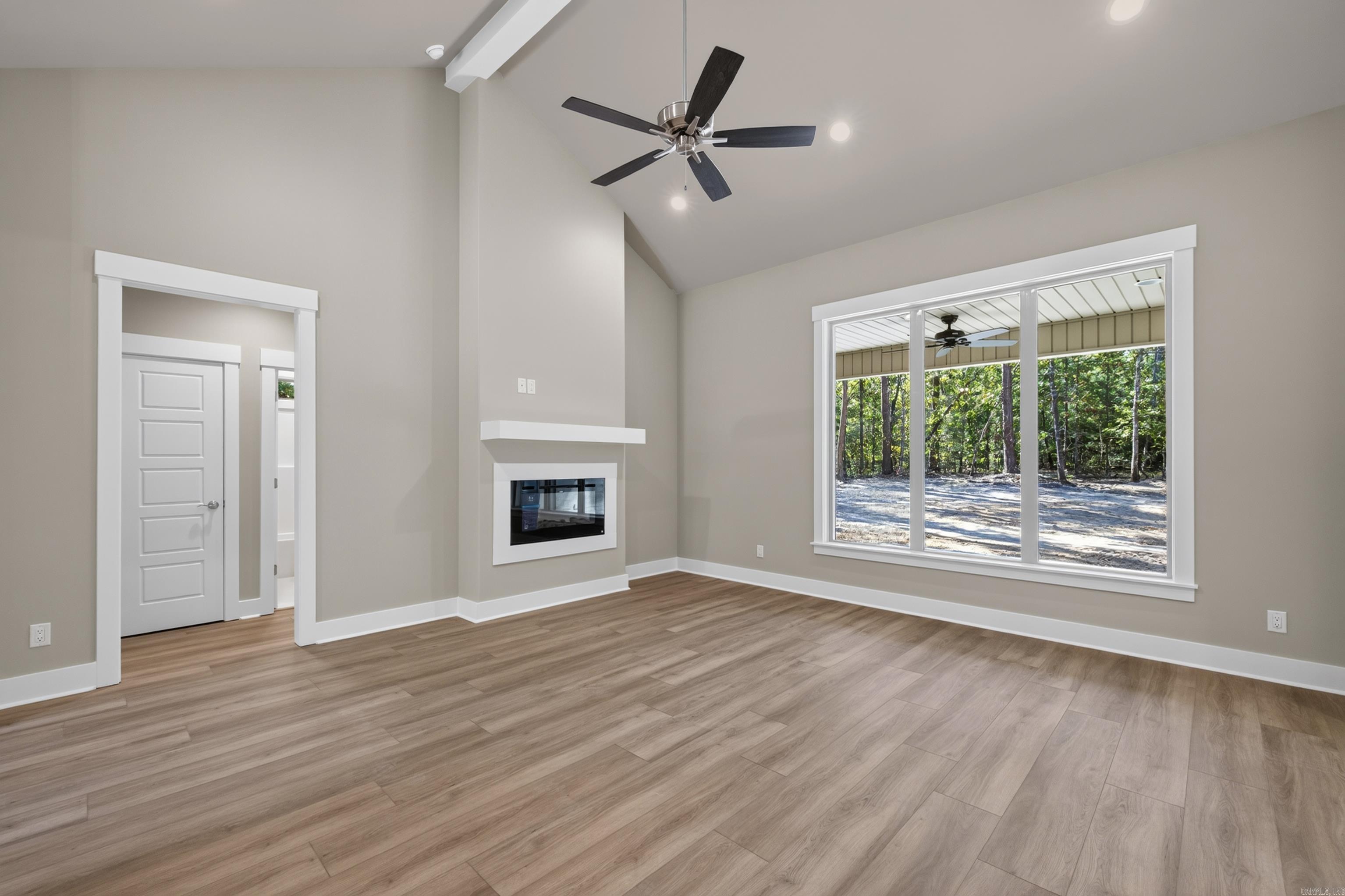 17 Casino Circle Property Photo 6