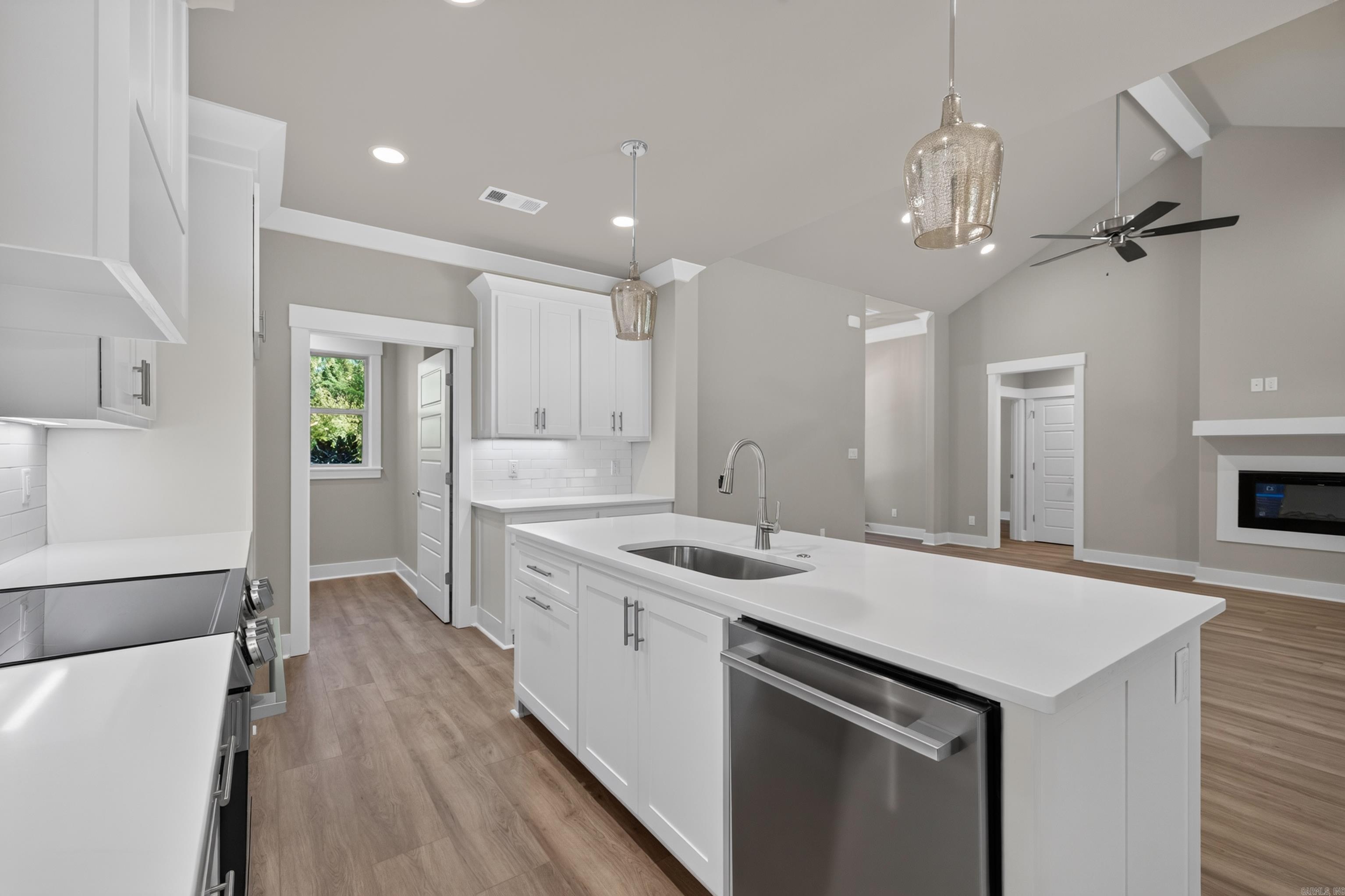 17 Casino Circle Property Photo 10