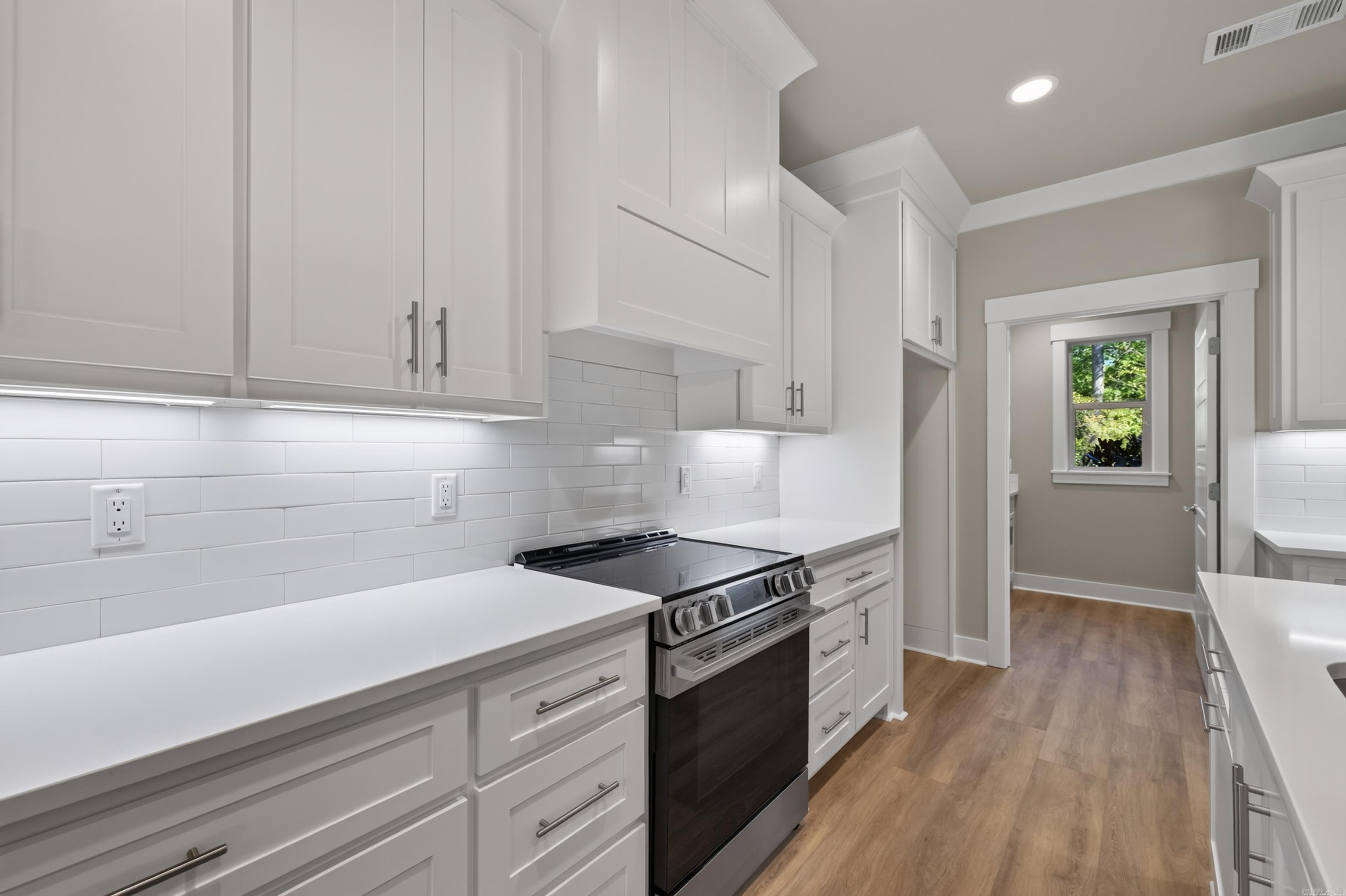 17 Casino Circle Property Photo 14