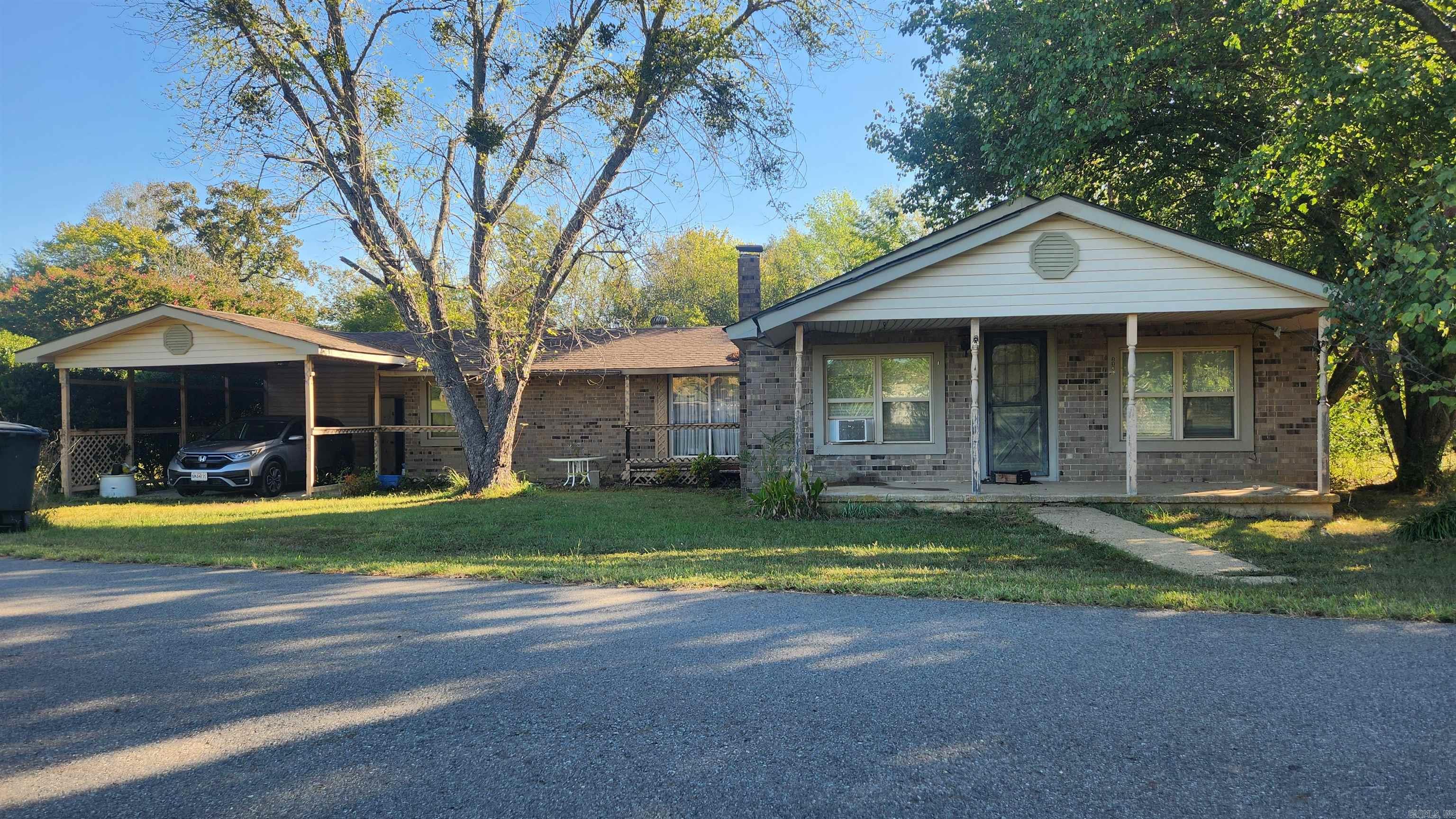 118 Rodney Ln Property Photo 1