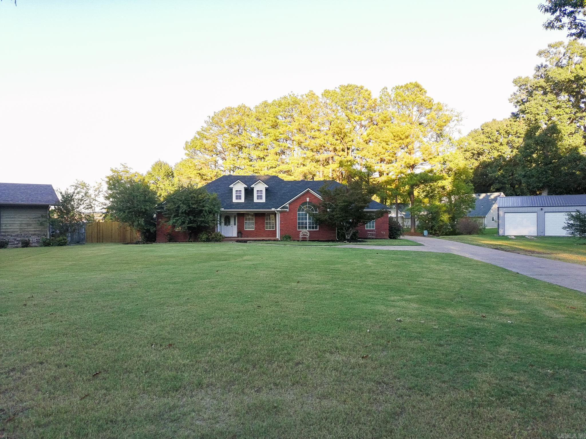 4126 Hickory Circle Property Photo 1