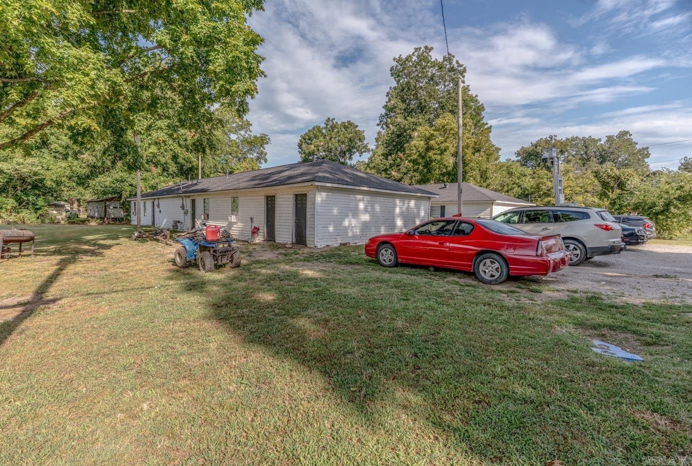205 Lincoln Street Property Photo 5