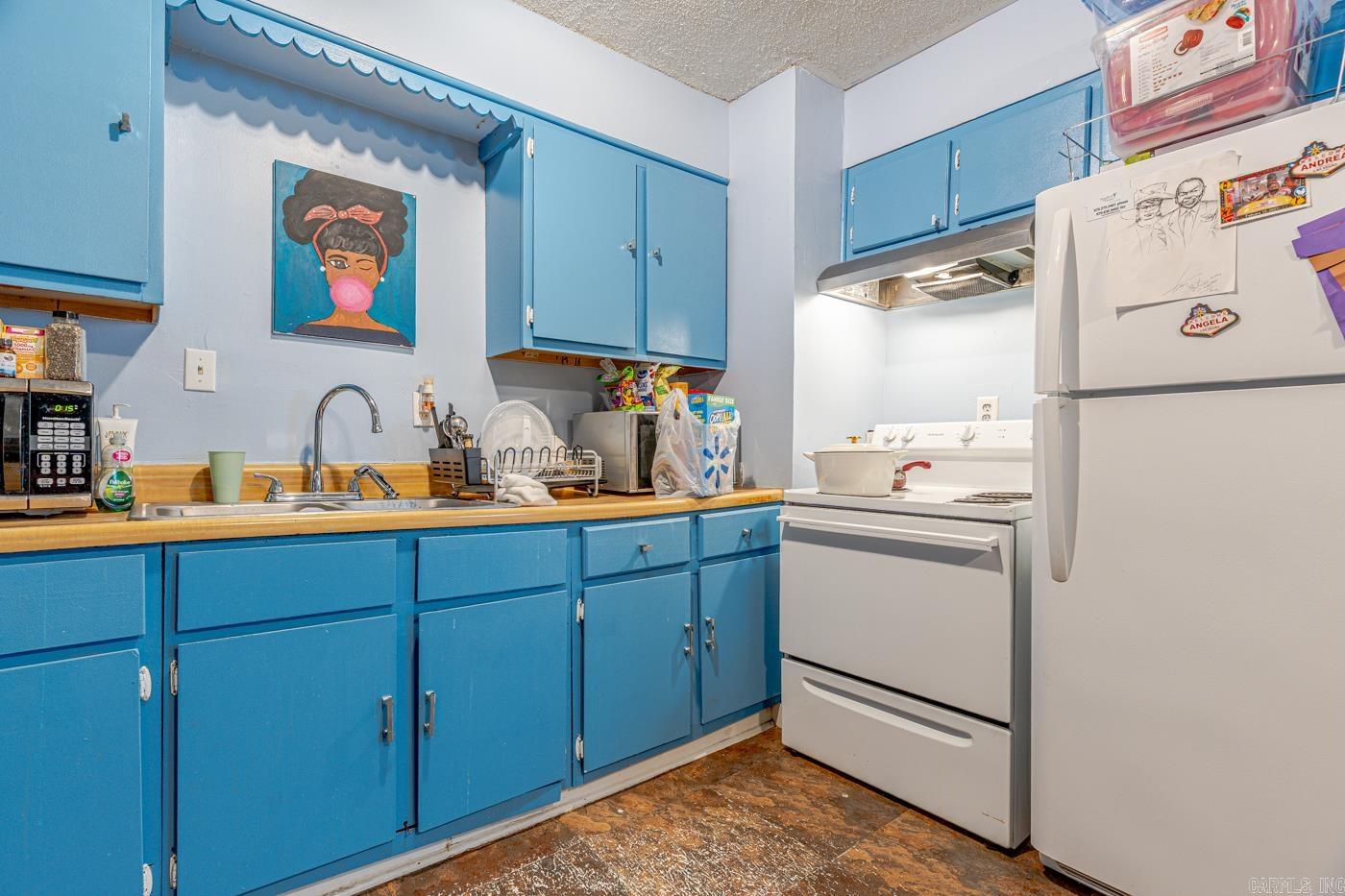 205 Lincoln Street Property Photo 10
