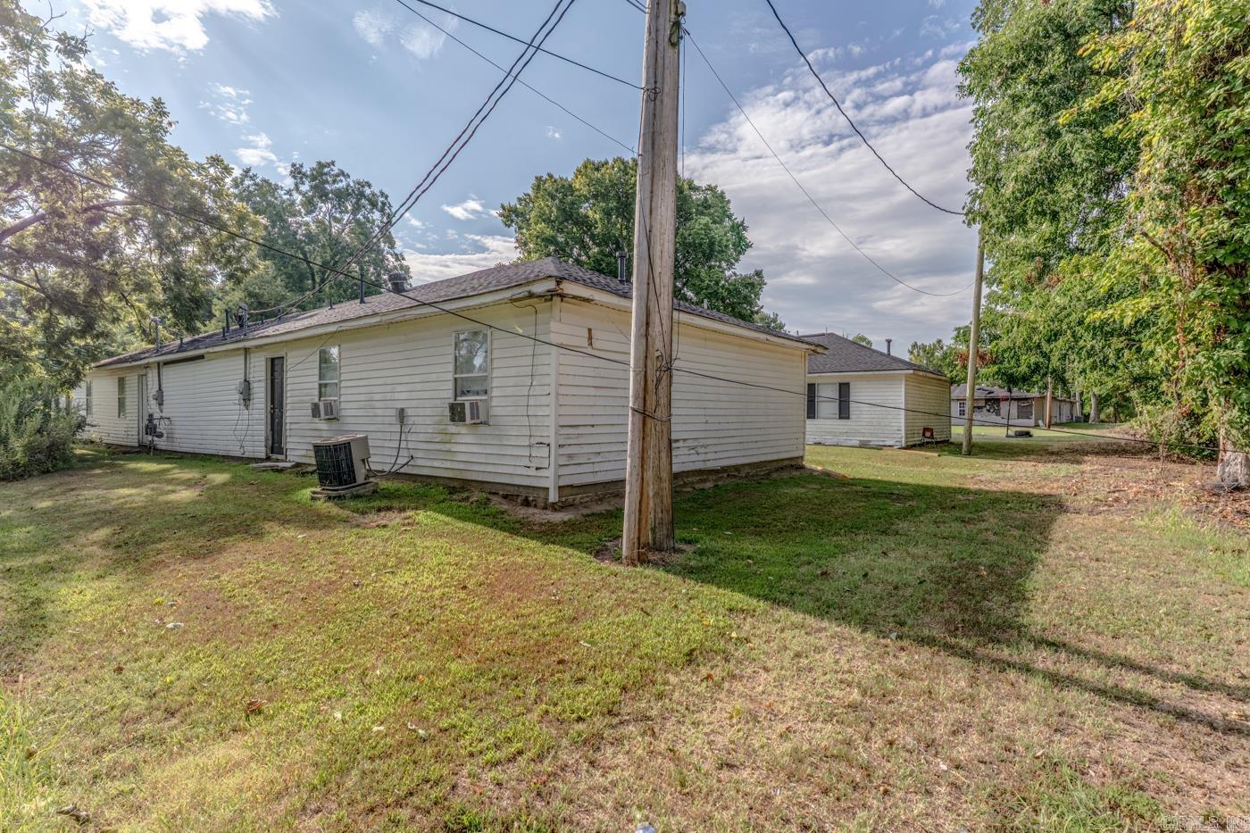 205 Lincoln Street Property Photo 28