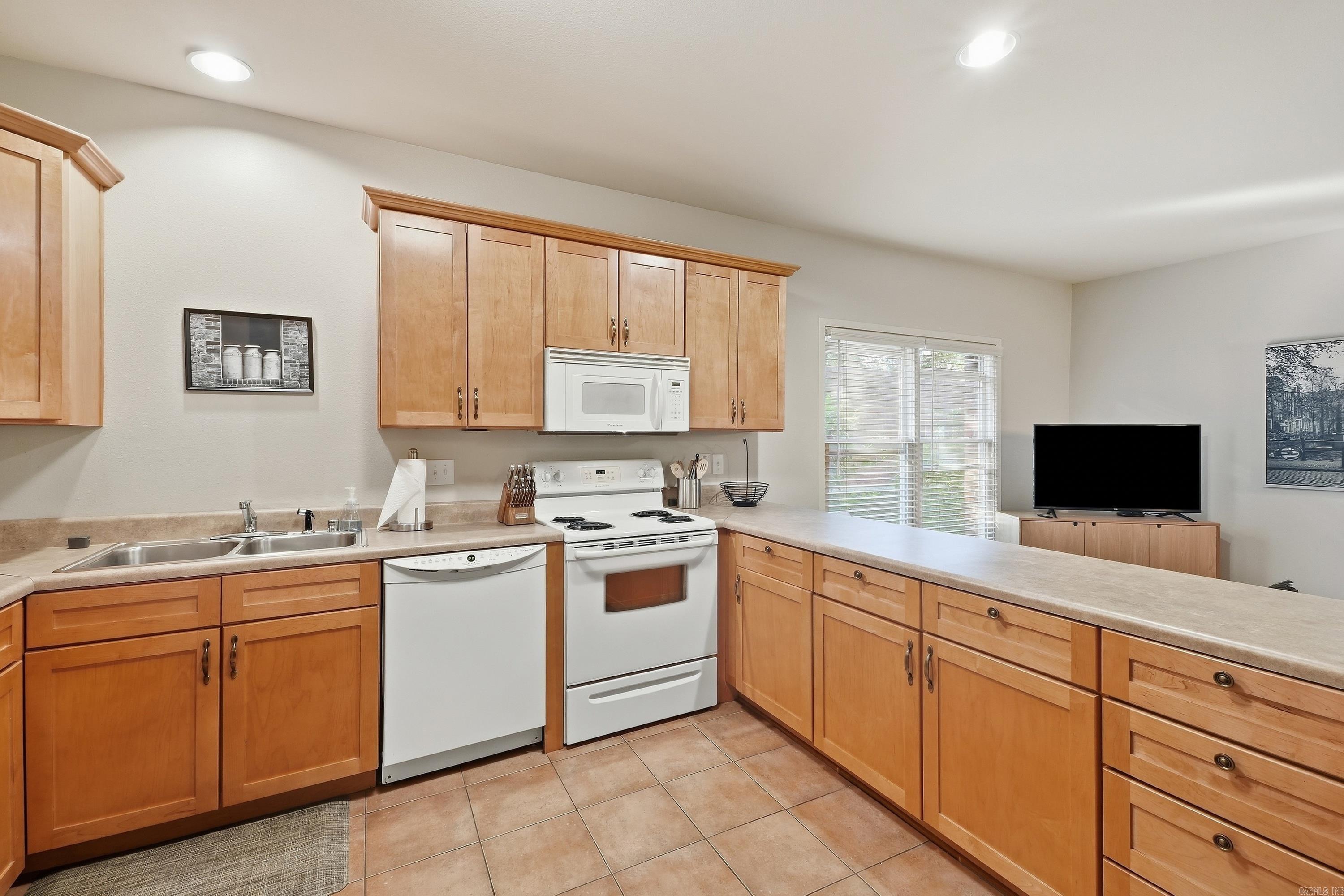 515 E Capitol Avenue 107 Property Photo 13