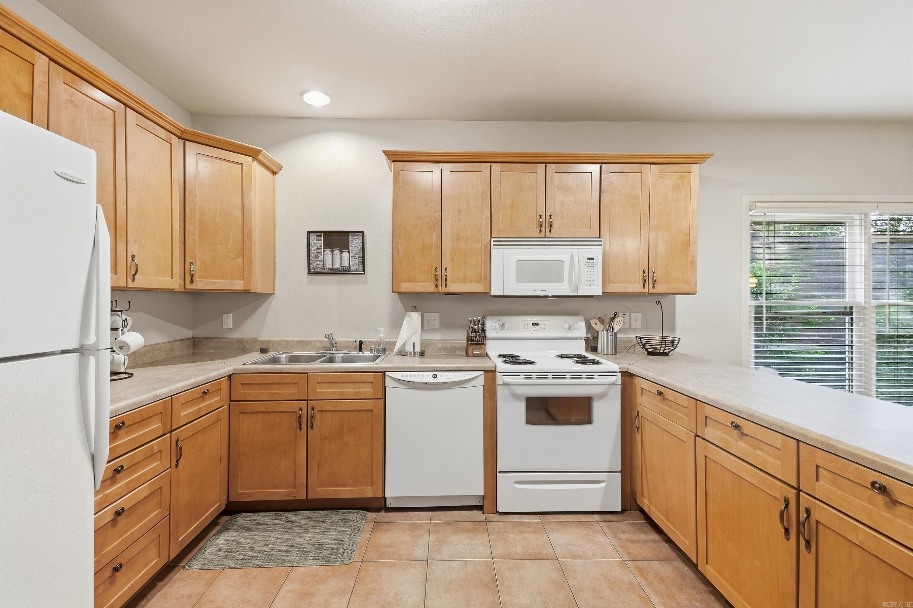 515 E Capitol Avenue 107 Property Photo 15