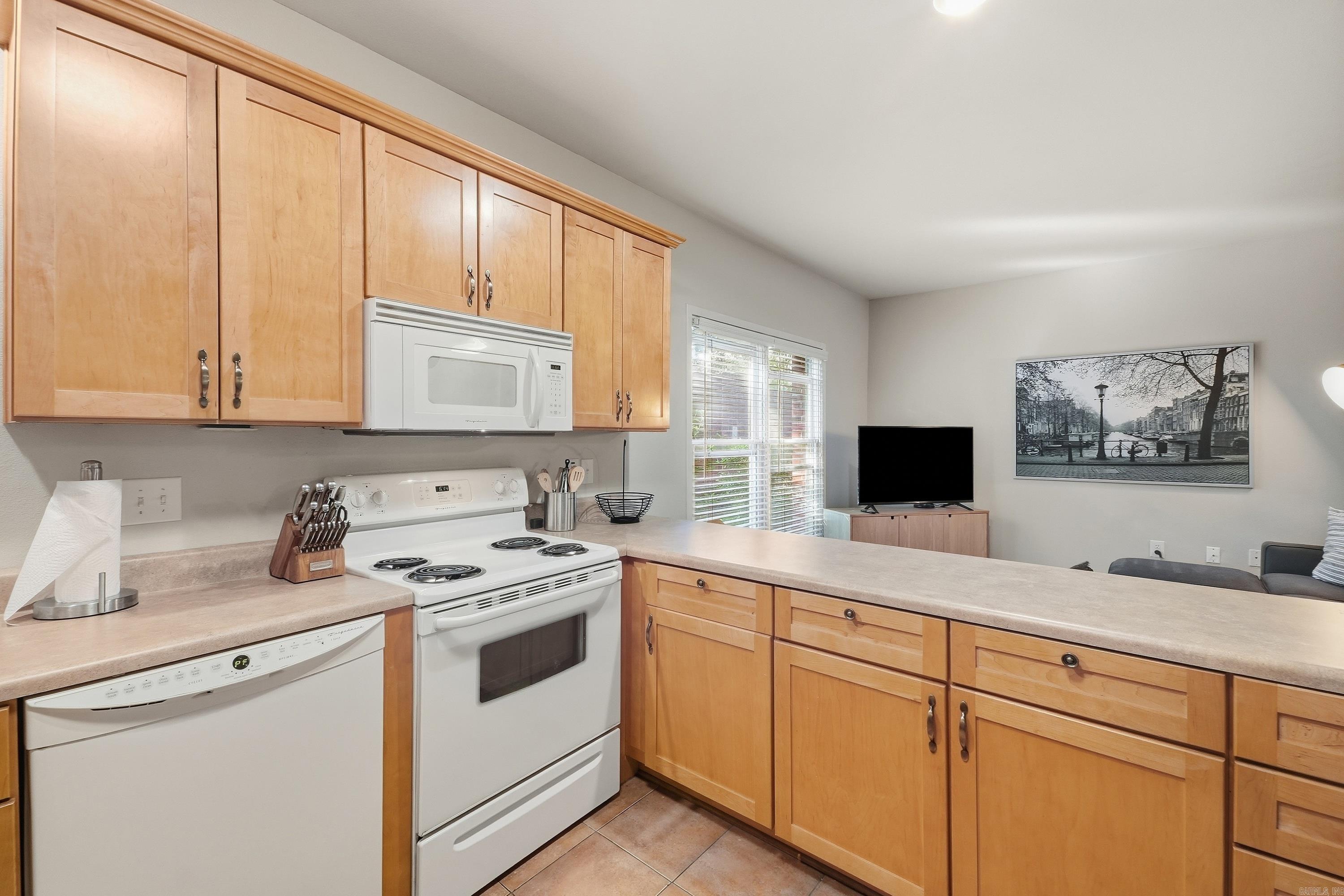 515 E Capitol Avenue 107 Property Photo 17