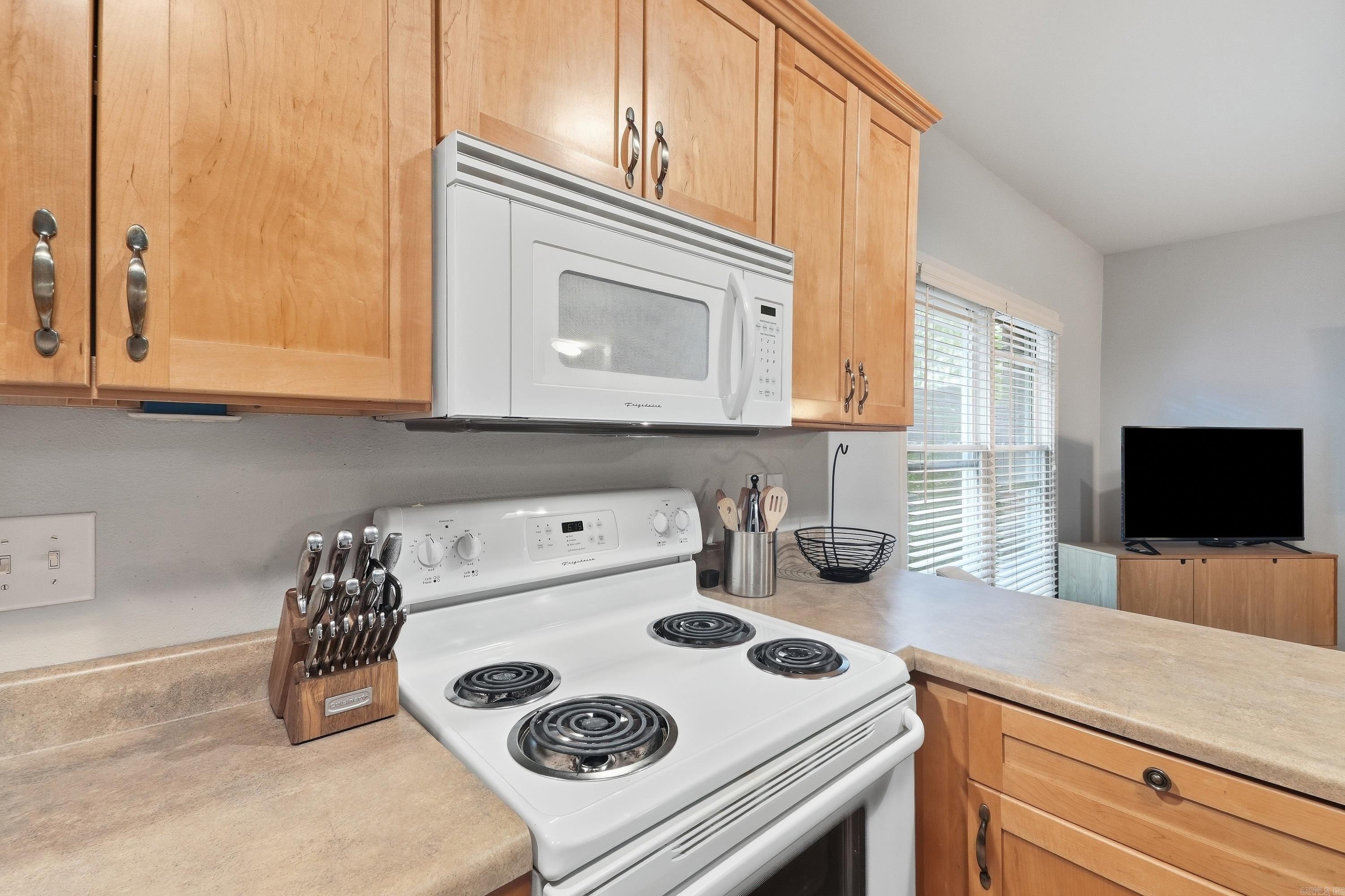 515 E Capitol Avenue 107 Property Photo 19